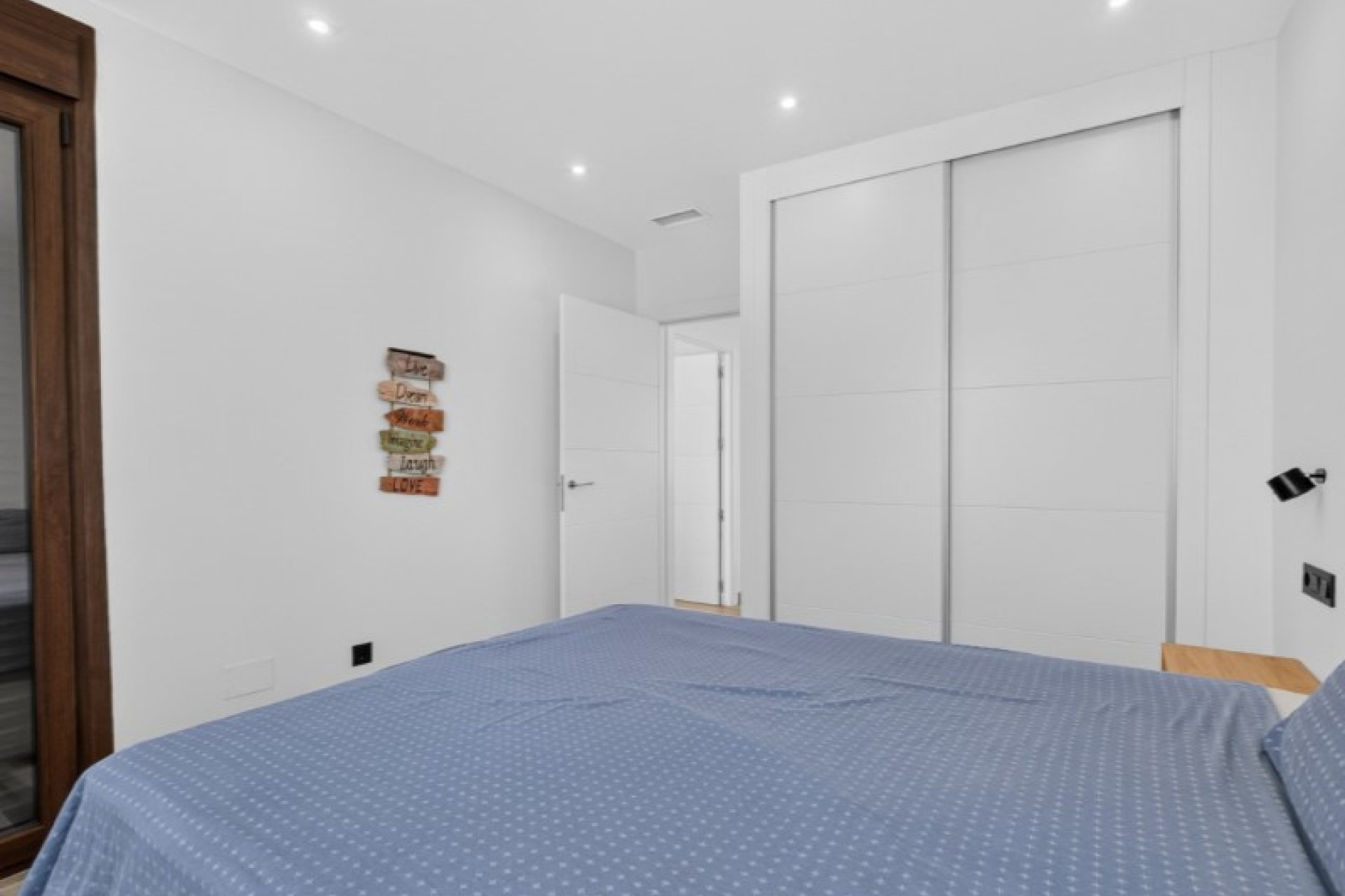 Resale - Villa -
Torrevieja - Costa Blanca