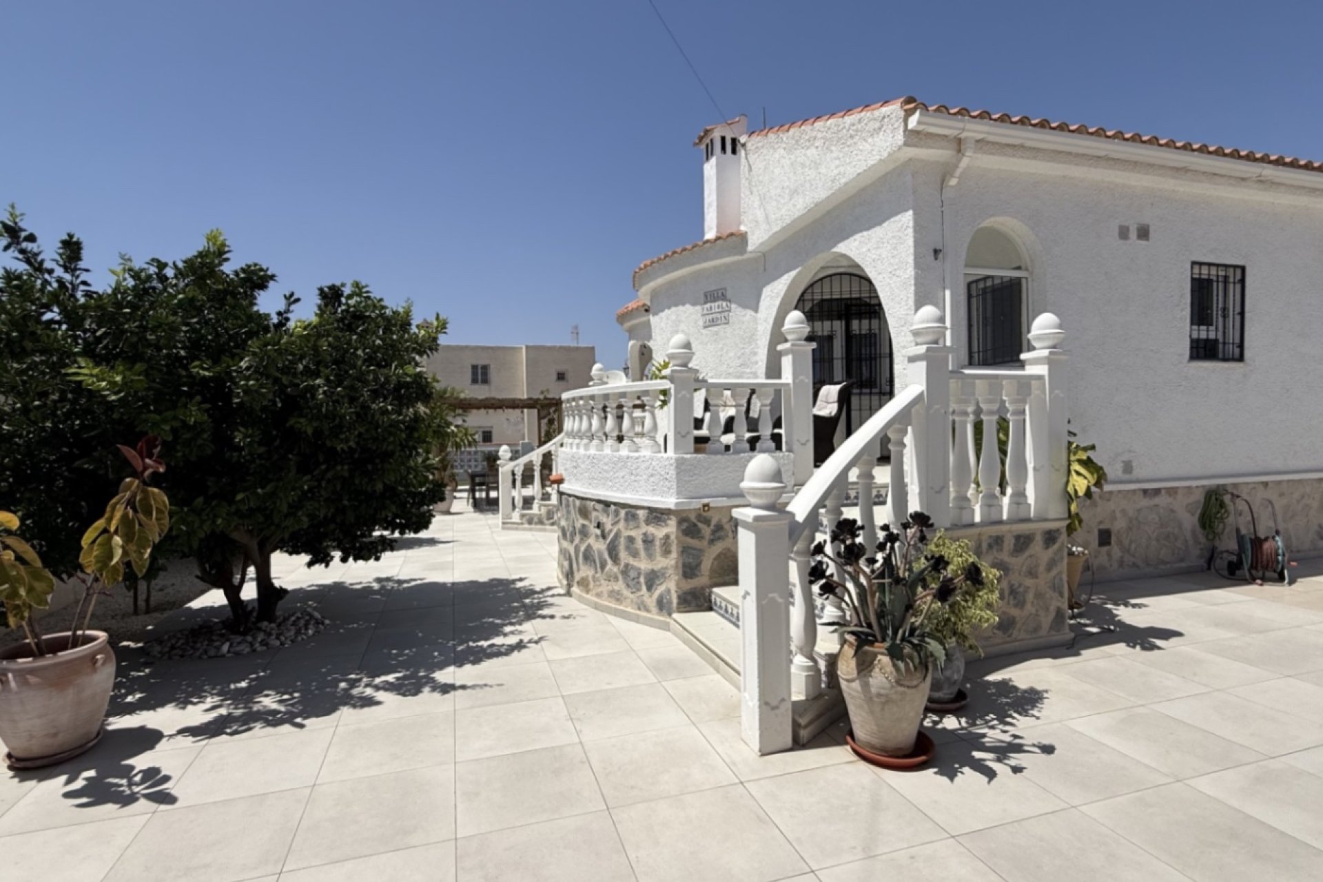 Resale - Villa -
Torrevieja - Costa Blanca