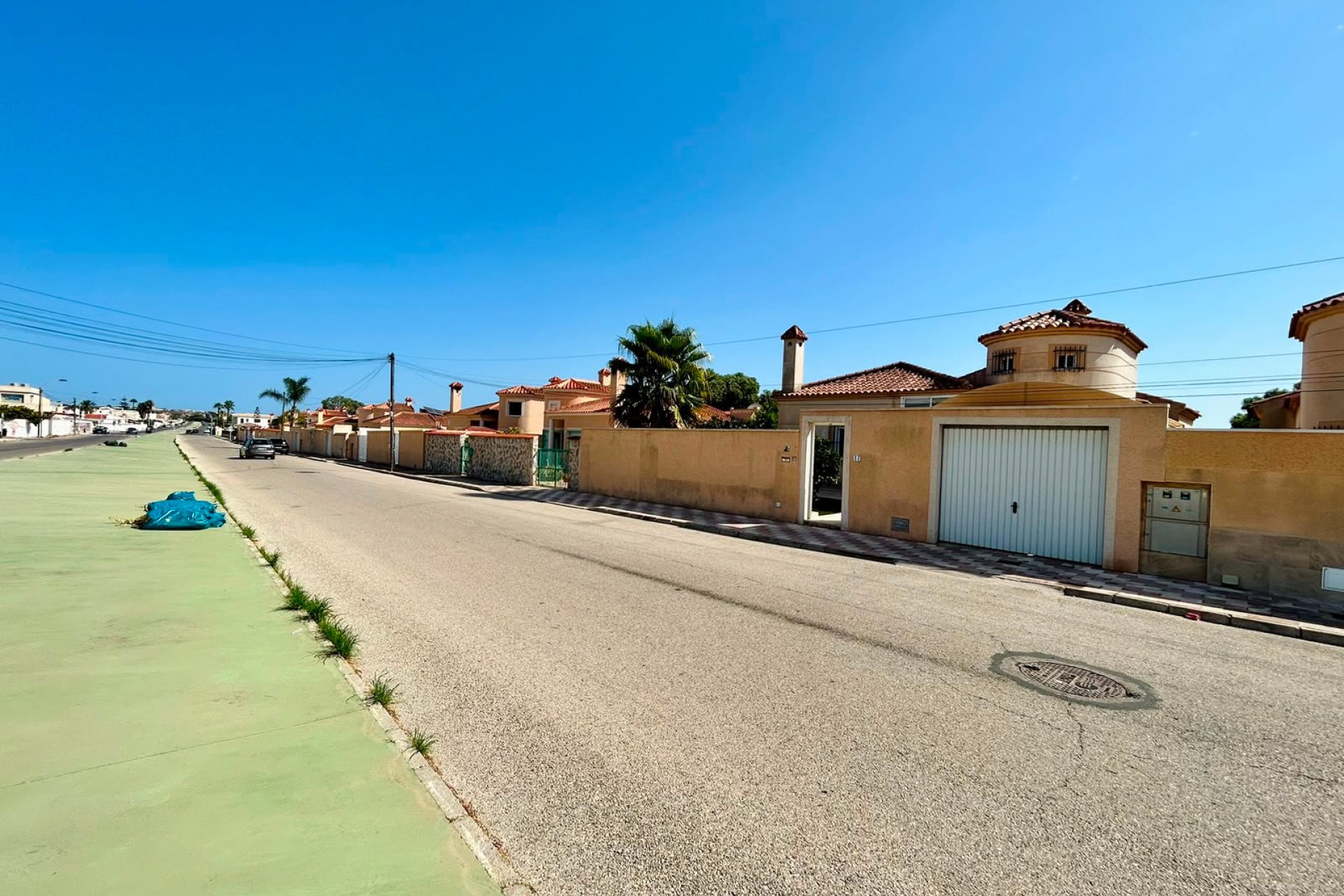Resale - Villa -
Torrevieja - Costa Blanca