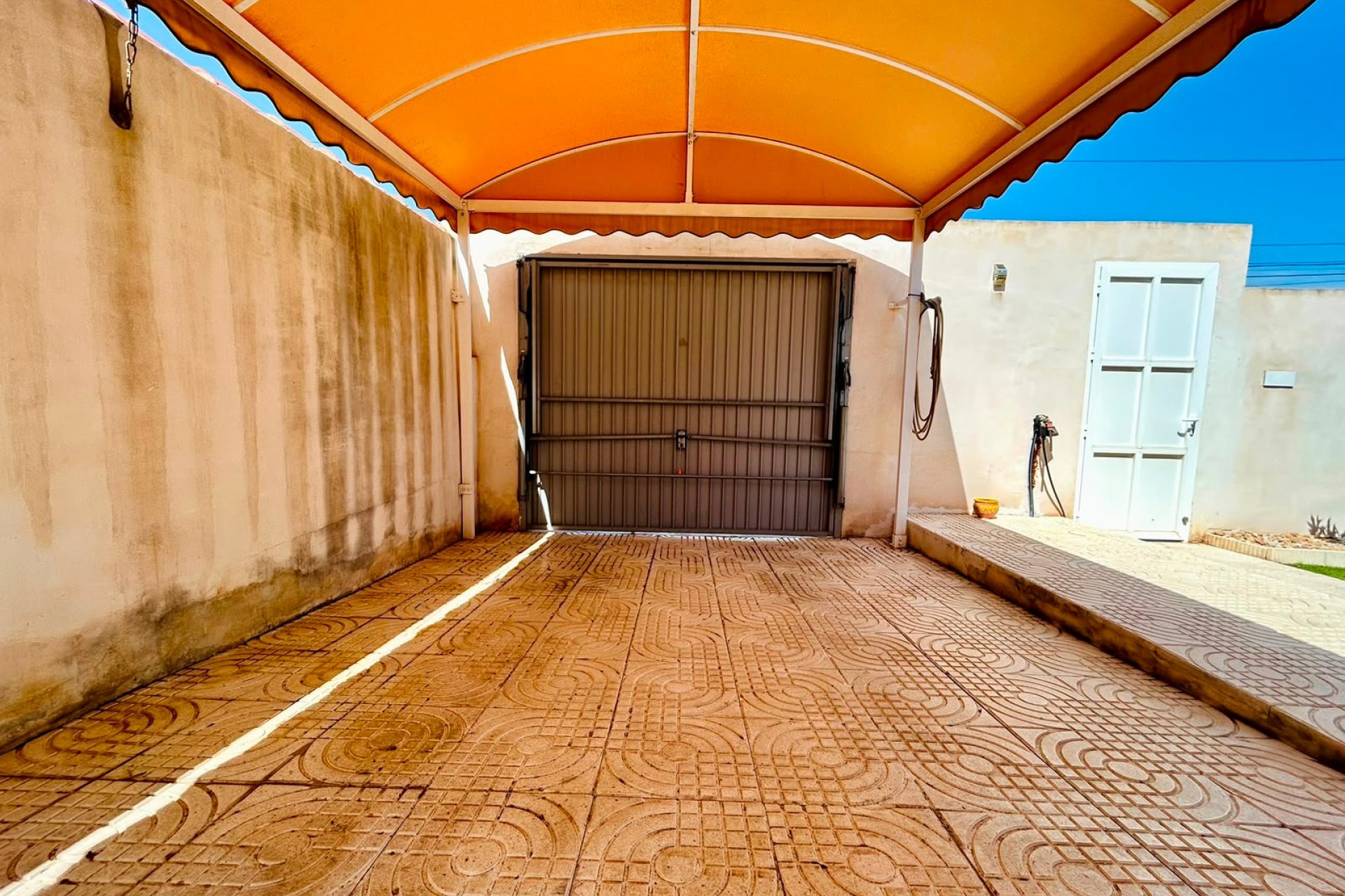 Resale - Villa -
Torrevieja - Costa Blanca