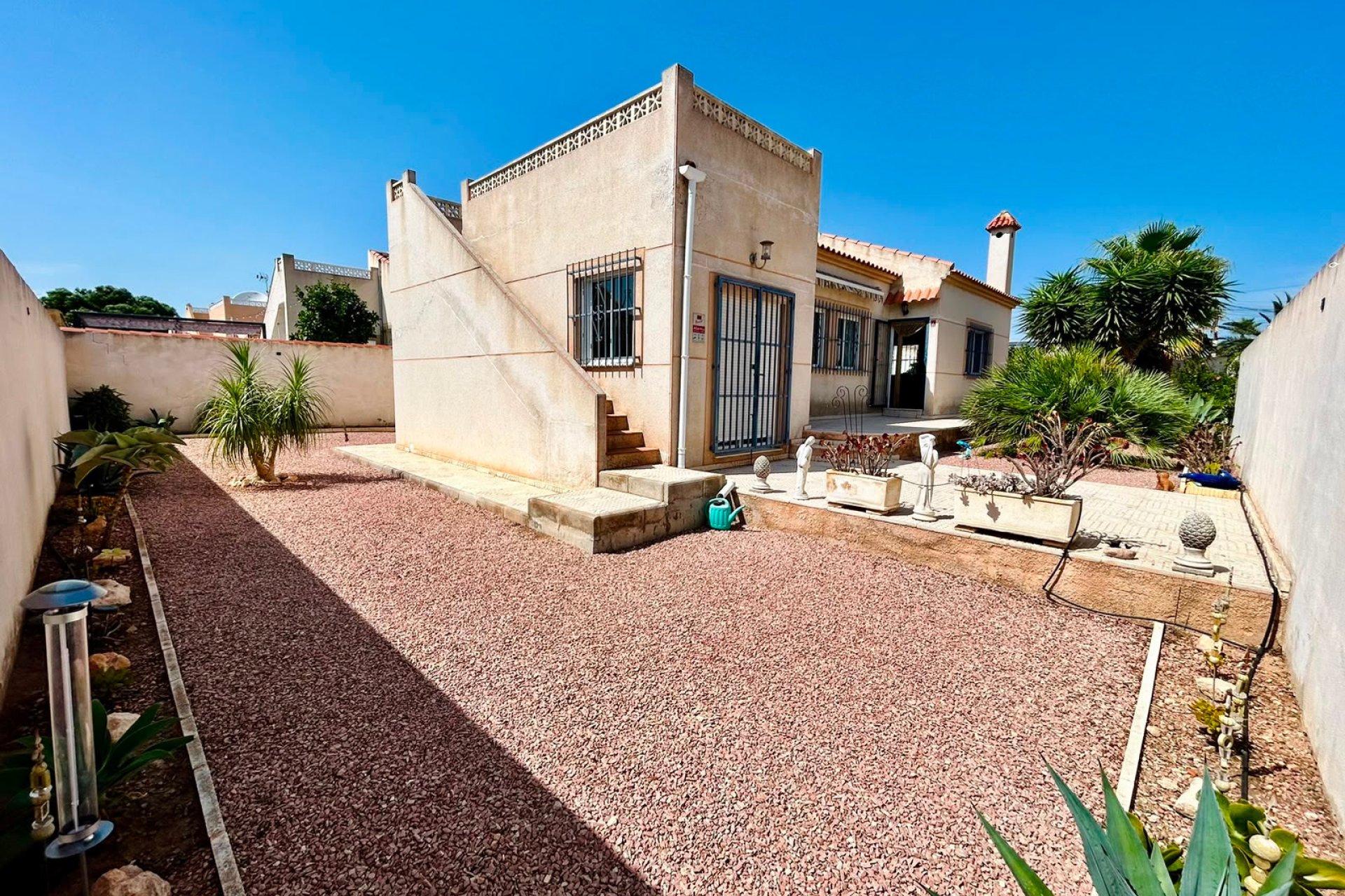 Resale - Villa -
Torrevieja - Costa Blanca