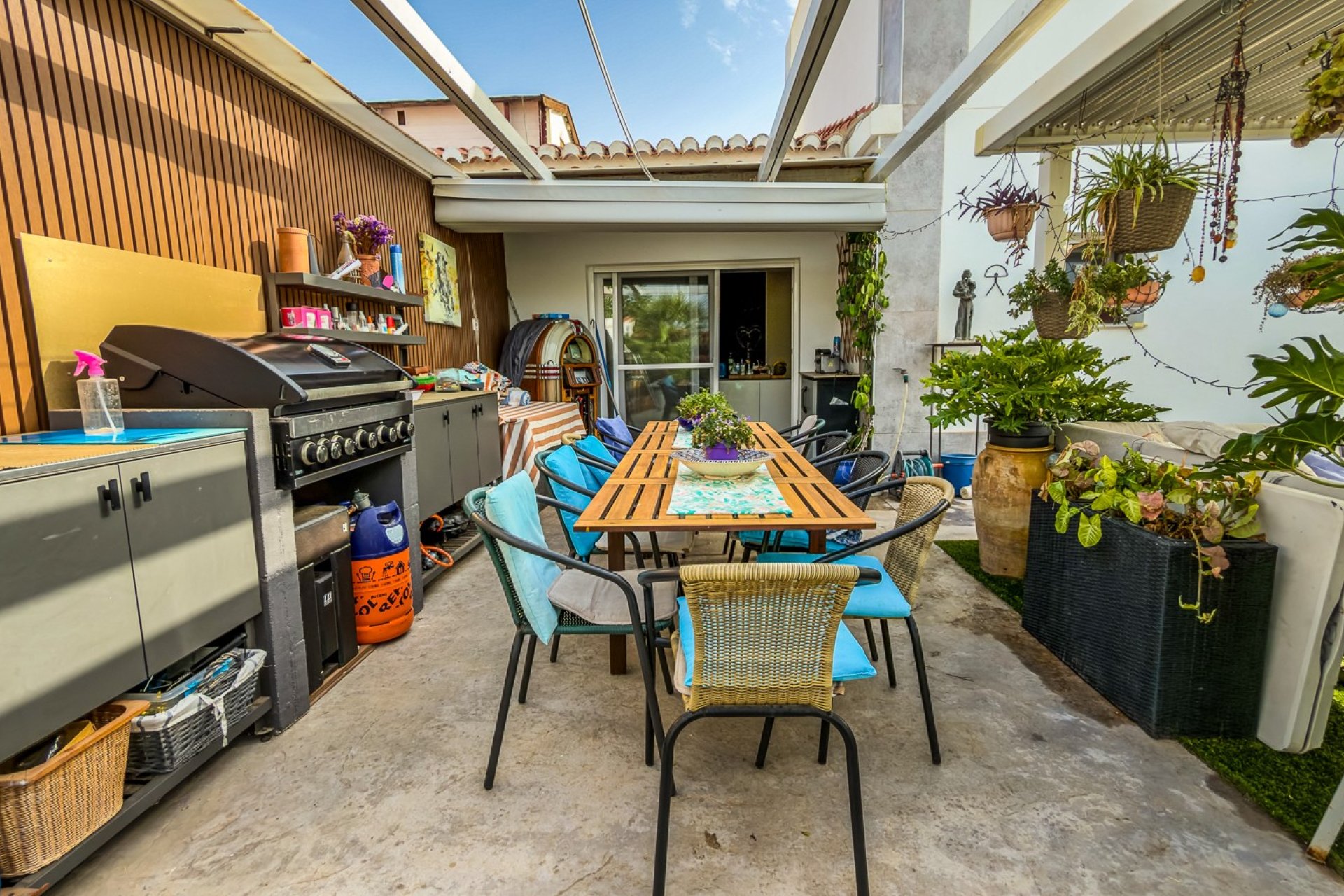Resale - Villa -
Torrevieja - Costa Blanca