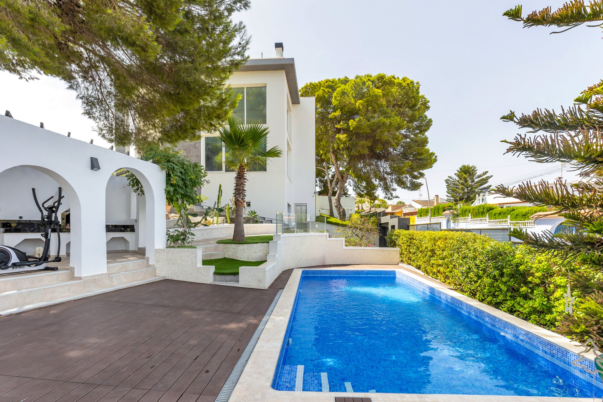 Resale - Villa -
Torrevieja - Costa Blanca