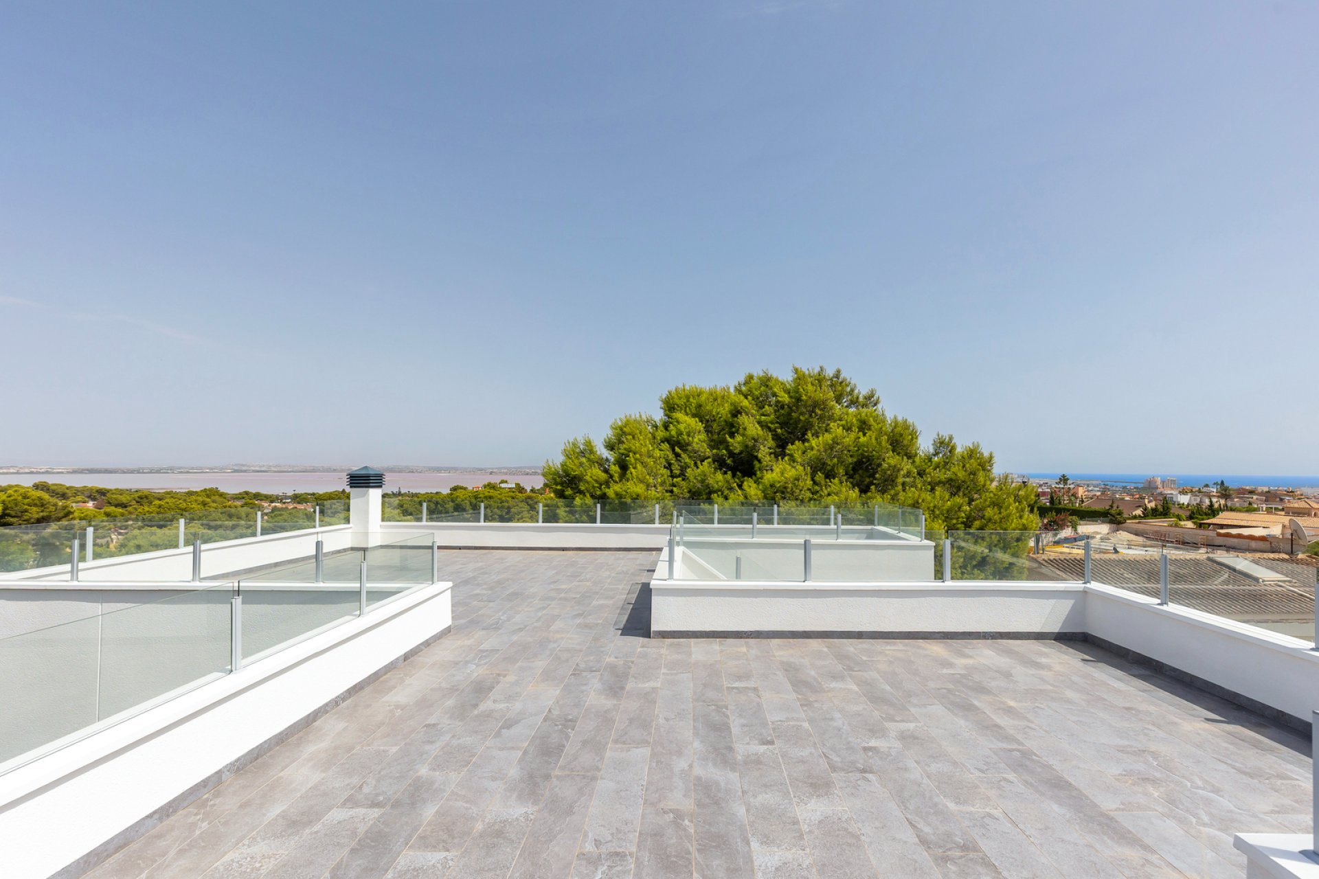 Resale - Villa -
Torrevieja - Costa Blanca