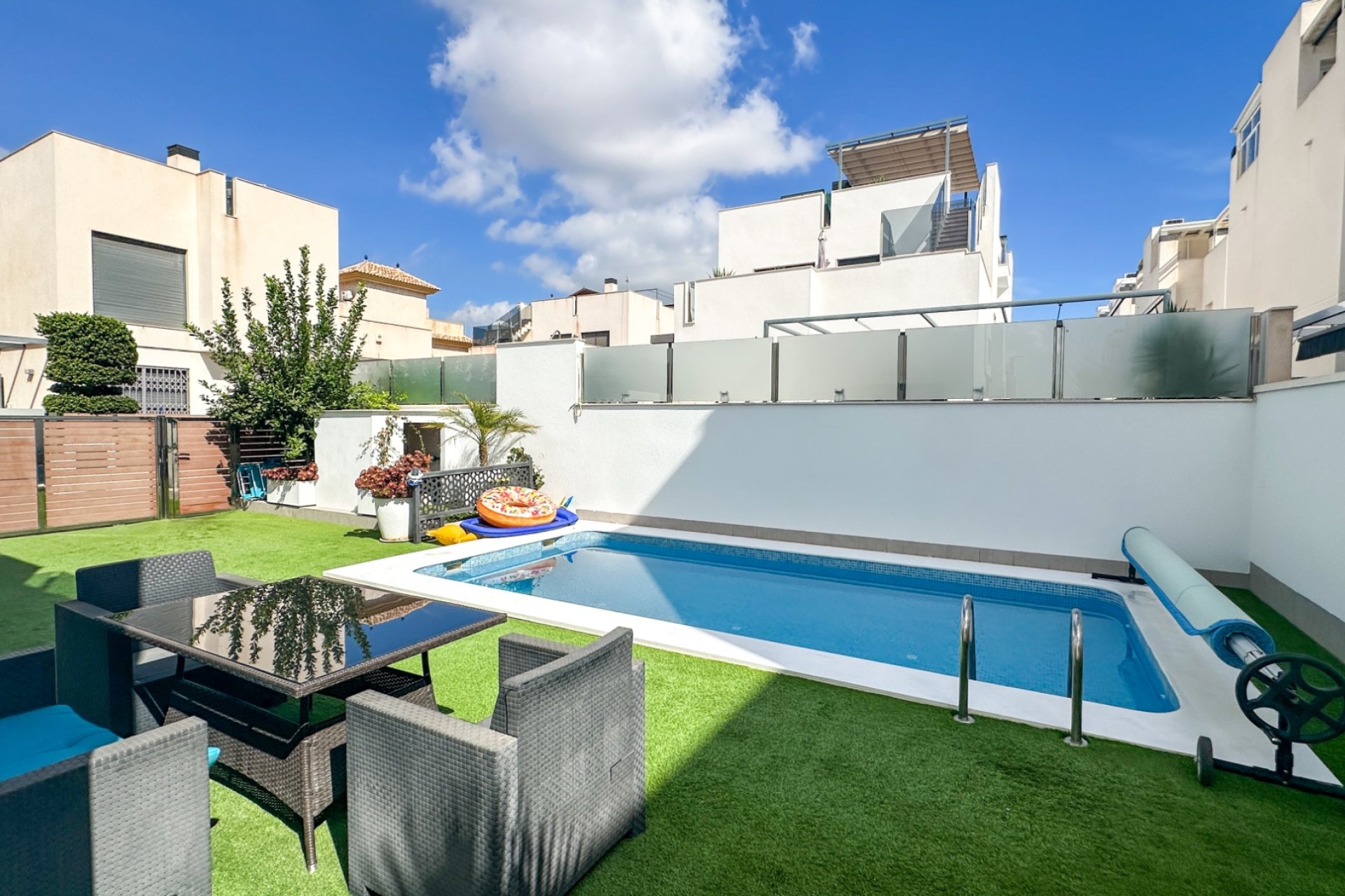 Resale - Villa -
Torrevieja - Costa Blanca