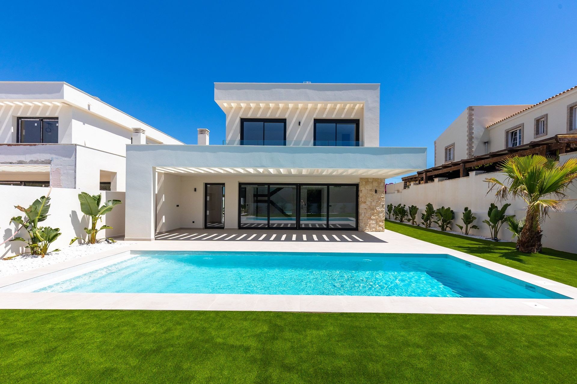 Resale - Villa -
Torrevieja - Costa Blanca