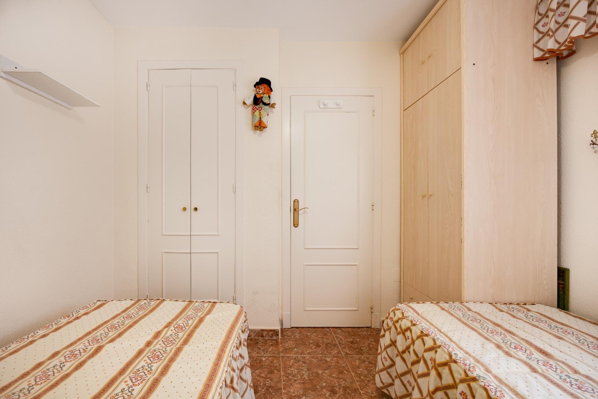 Resale - Villa -
Torrevieja - El Limonar