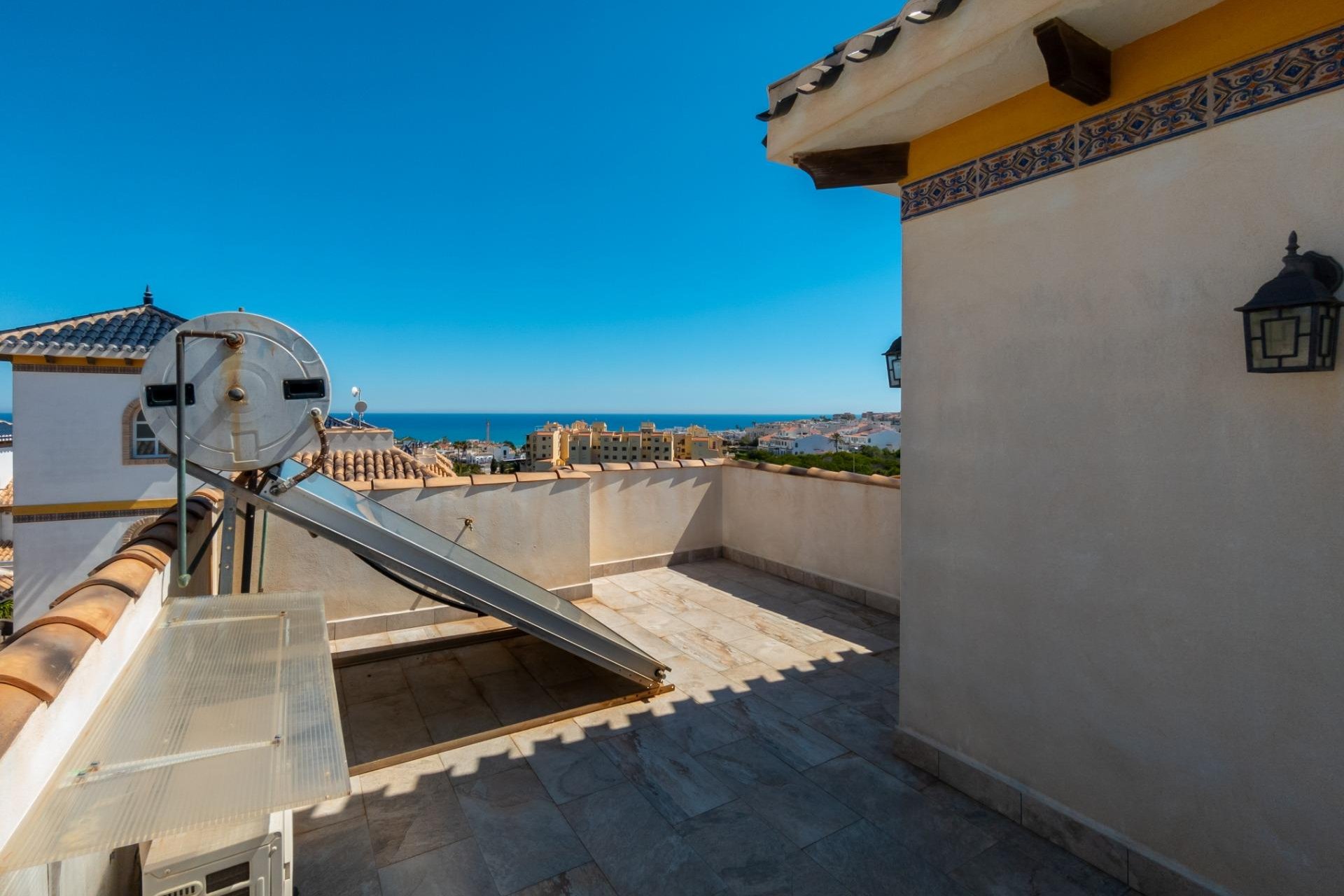 Resale - Villa -
Torrevieja - La Mata