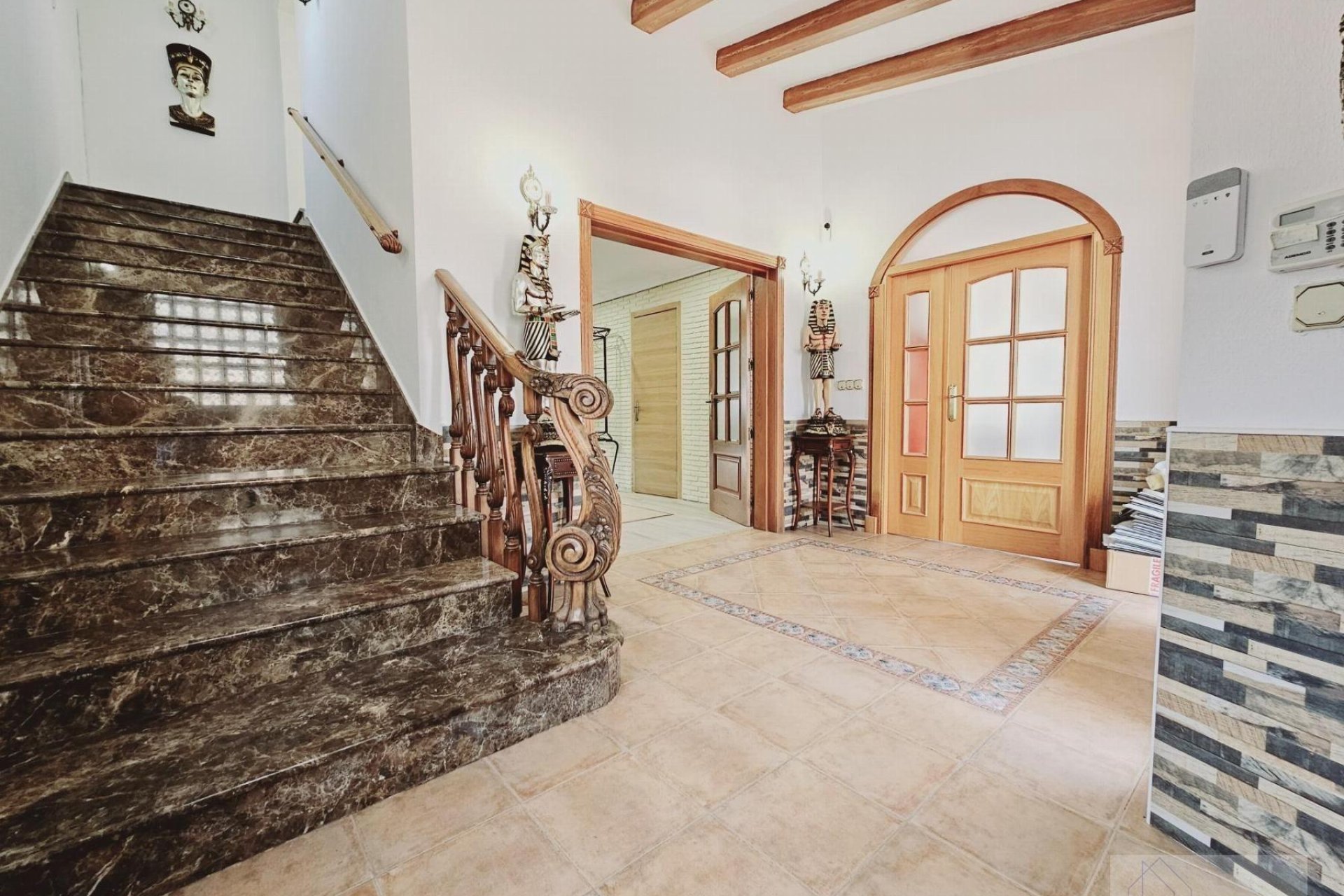 Resale - Villa -
Torrevieja - La Siesta - El Salado - Torreta