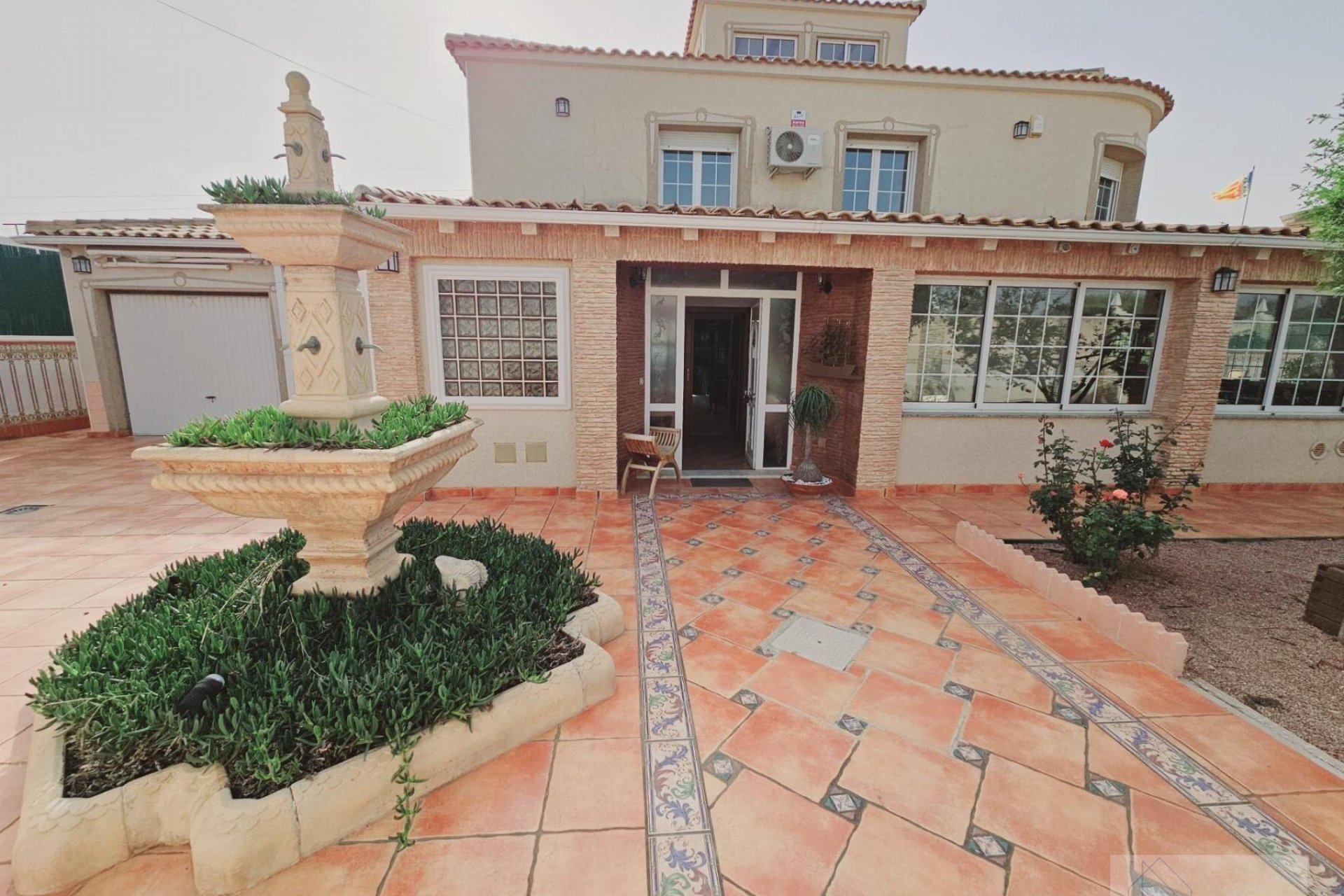 Resale - Villa -
Torrevieja - La Siesta - El Salado - Torreta