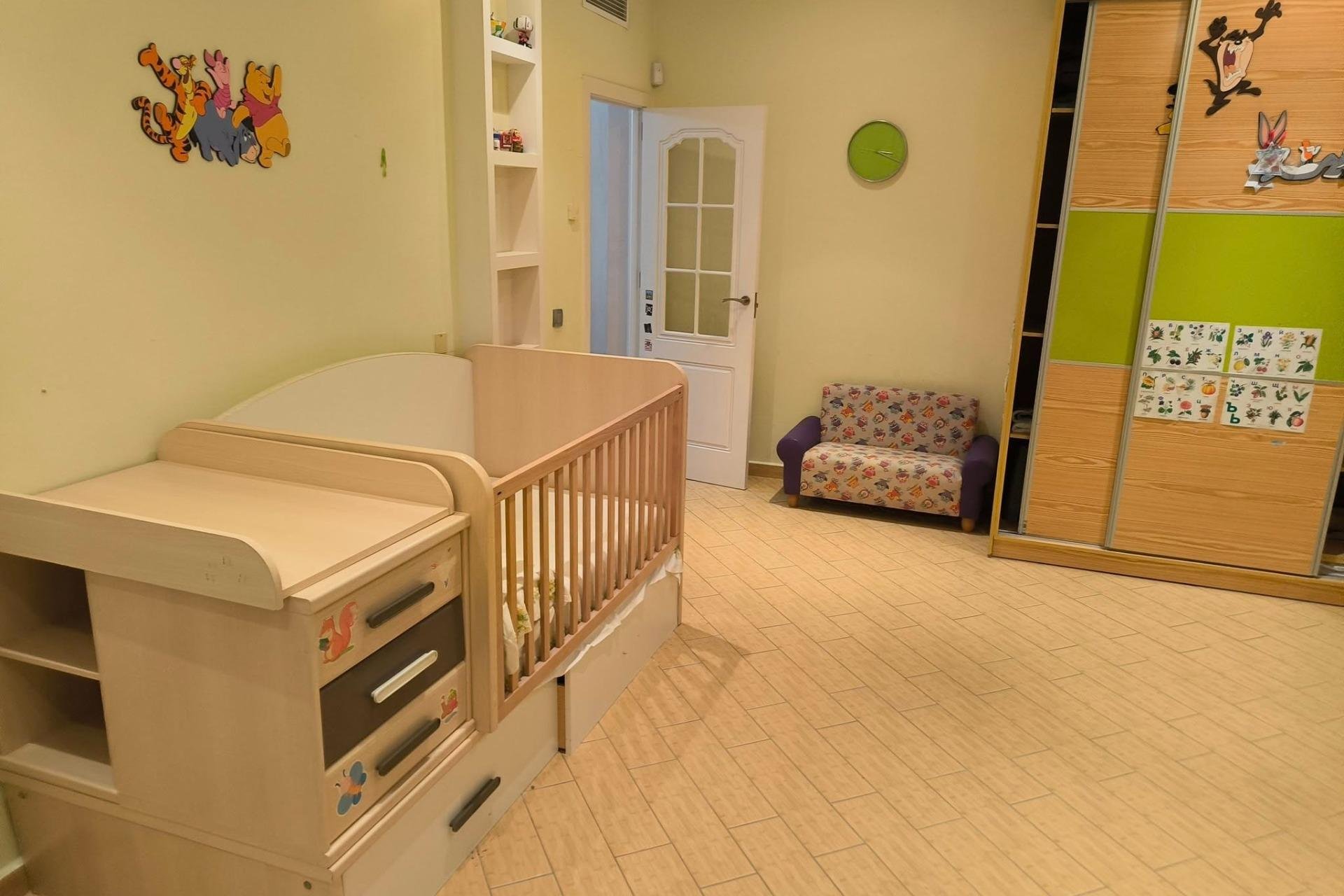 Resale - Villa -
Torrevieja - La Siesta