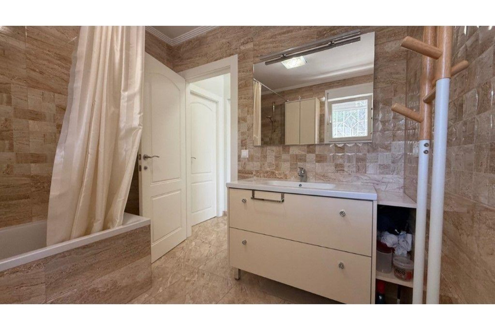 Resale - Villa -
Torrevieja - Los Balcones - Los Altos del Edén