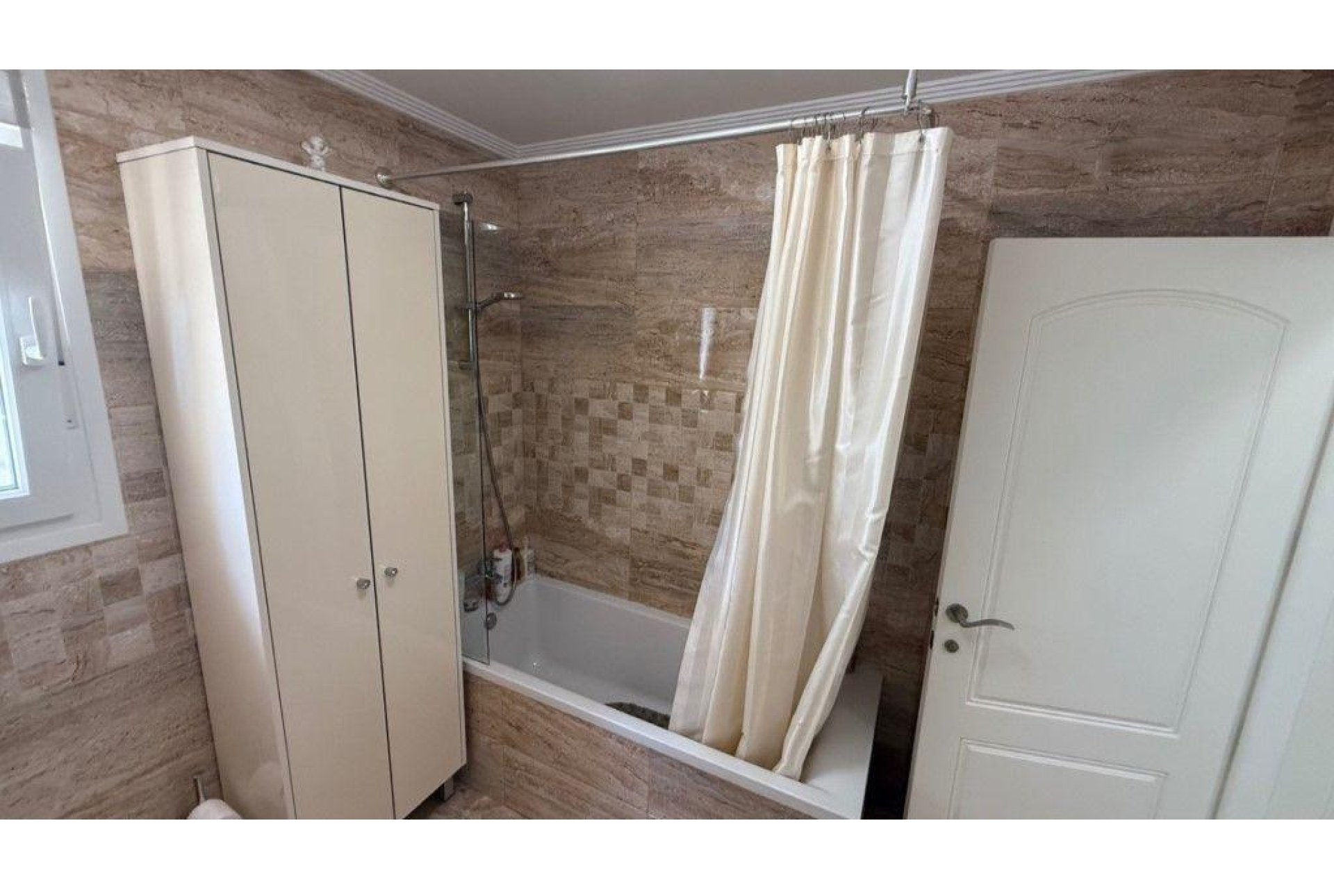 Resale - Villa -
Torrevieja - Los Balcones - Los Altos del Edén