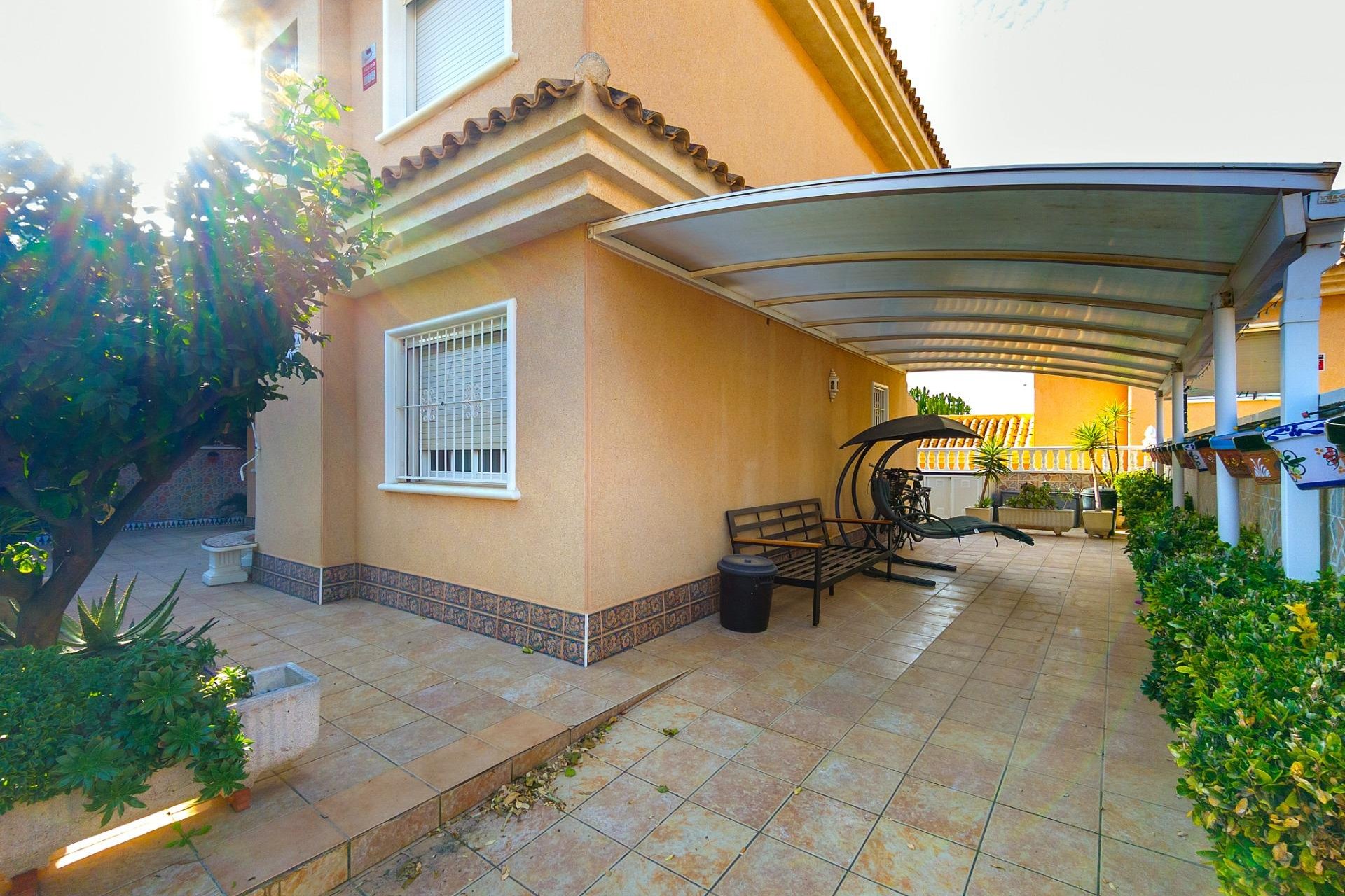Resale - Villa -
Torrevieja - Los Balcones - Los Altos del Edén