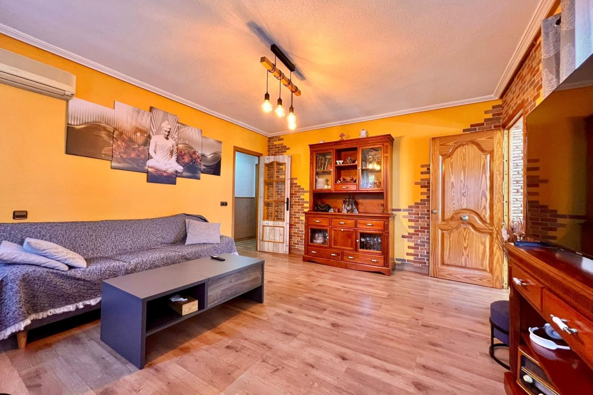 Resale - Villa -
Torrevieja - Los Balcones