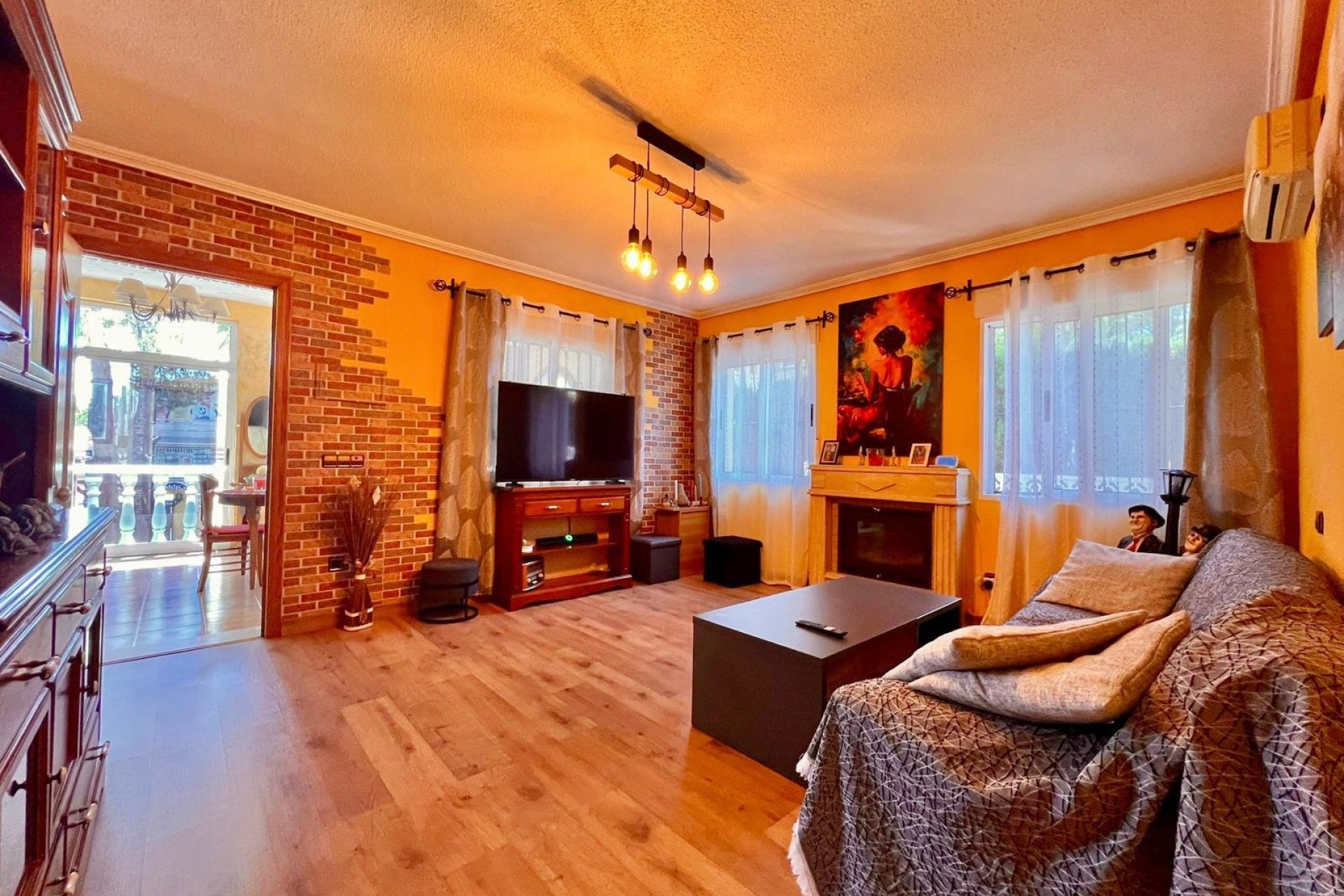 Resale - Villa -
Torrevieja - Los Balcones