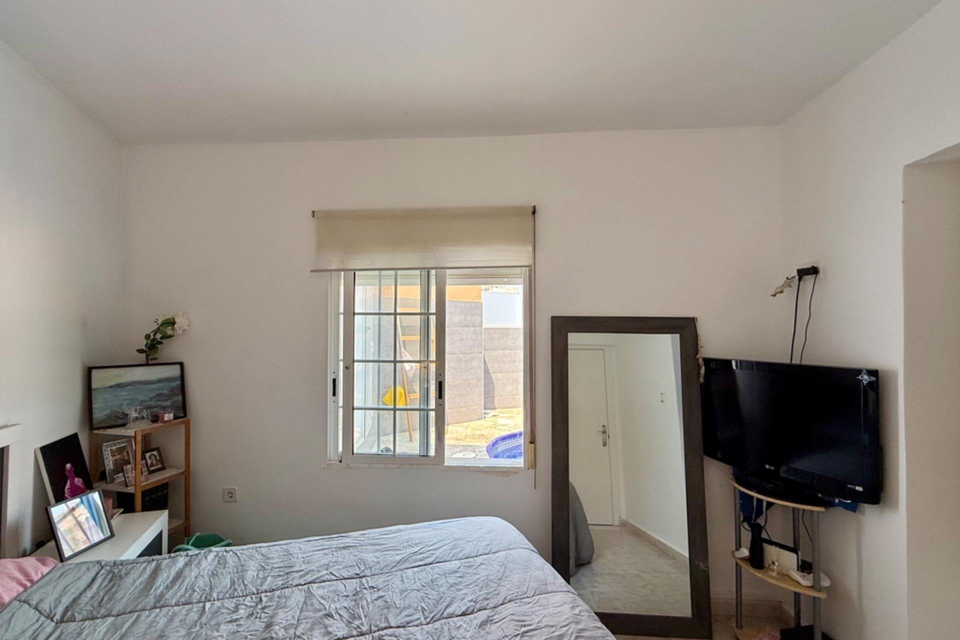 Resale - Villa -
Torrevieja - Los Frutales