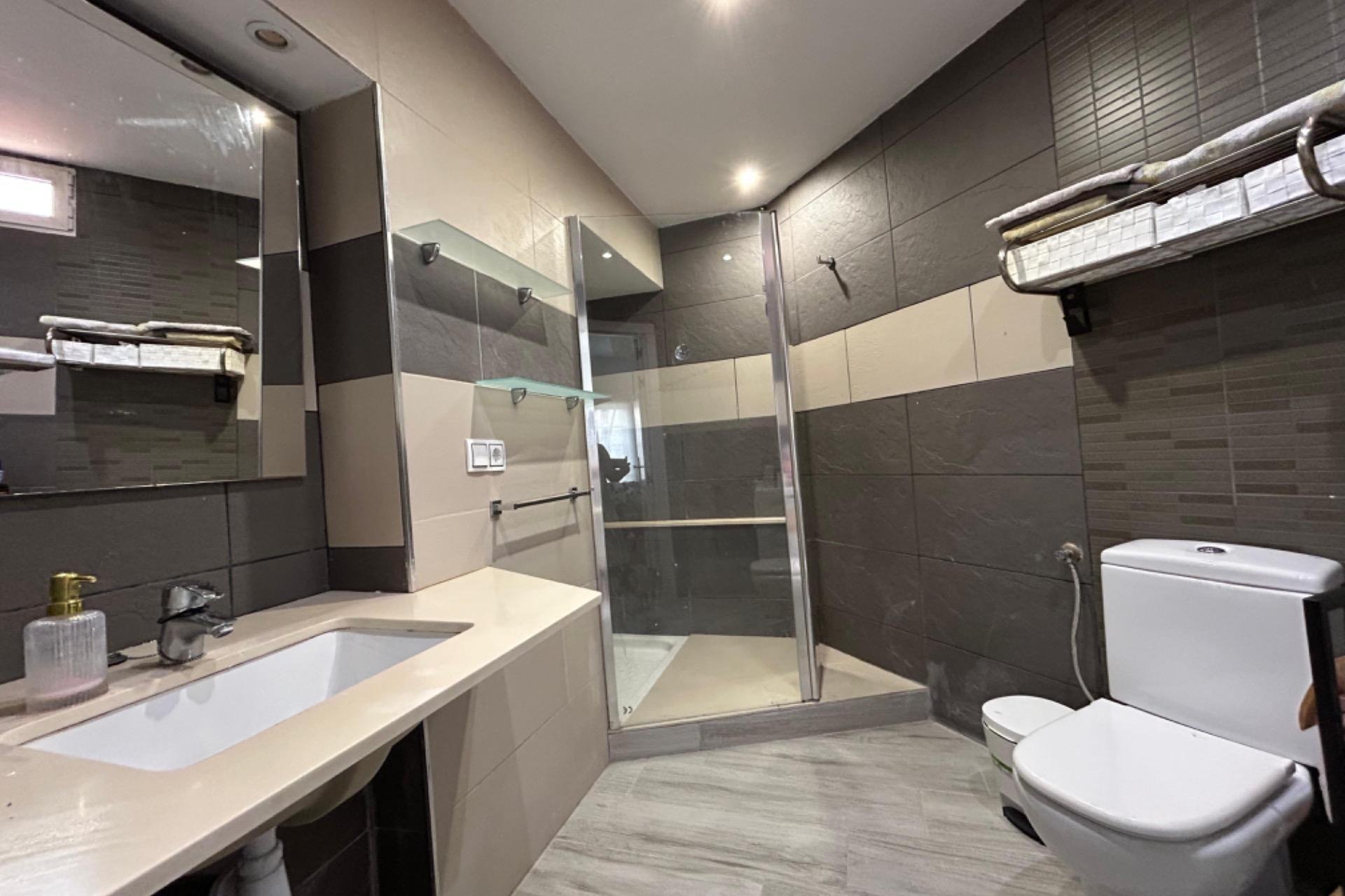 Resale - Villa -
Torrevieja - Los Frutales