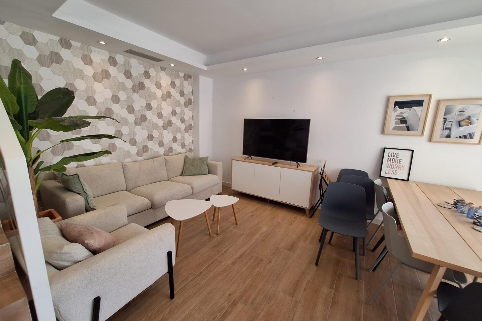 Resale - Villa -
Torrevieja - Los Frutales