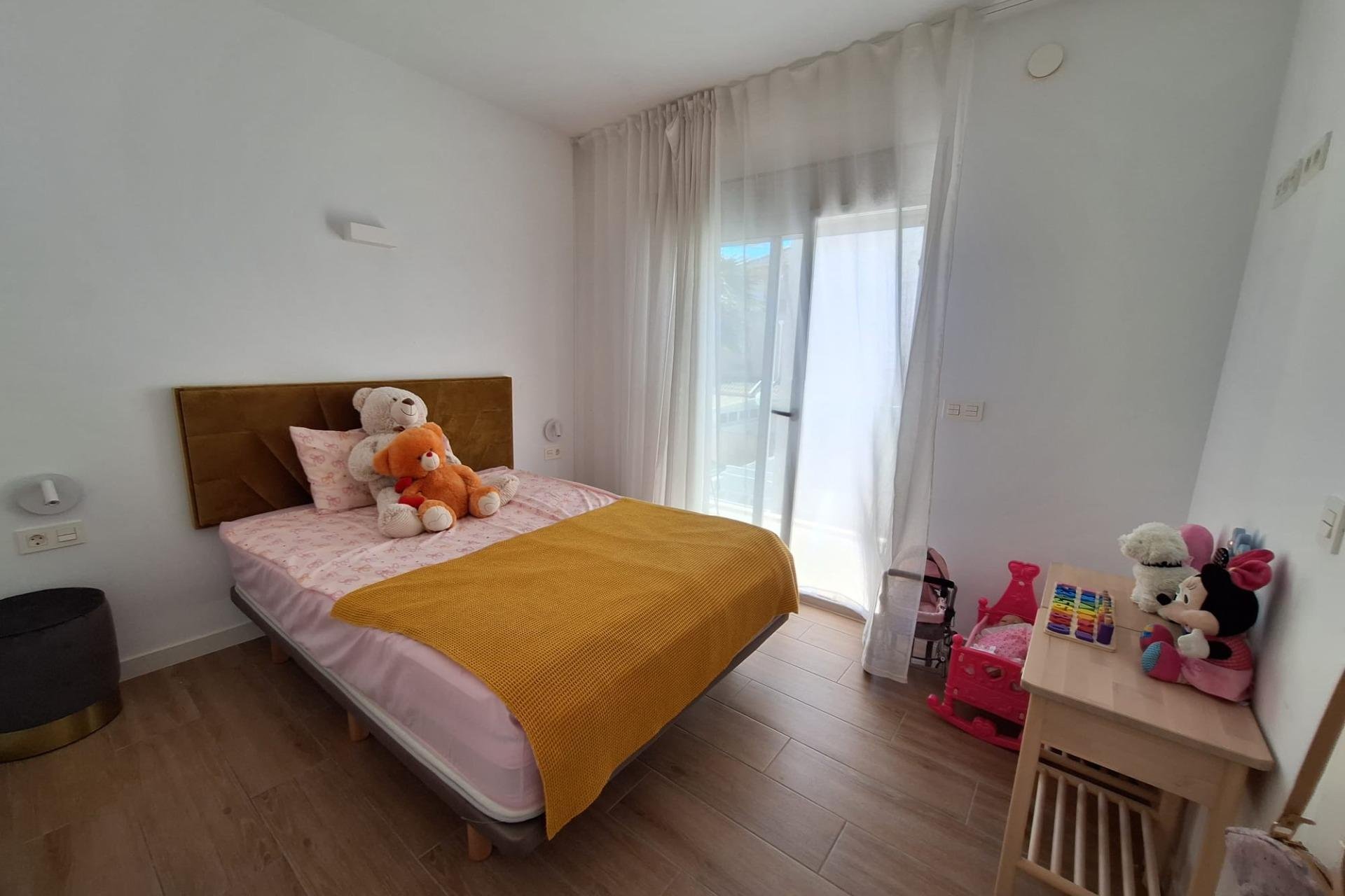 Resale - Villa -
Torrevieja - Los Frutales
