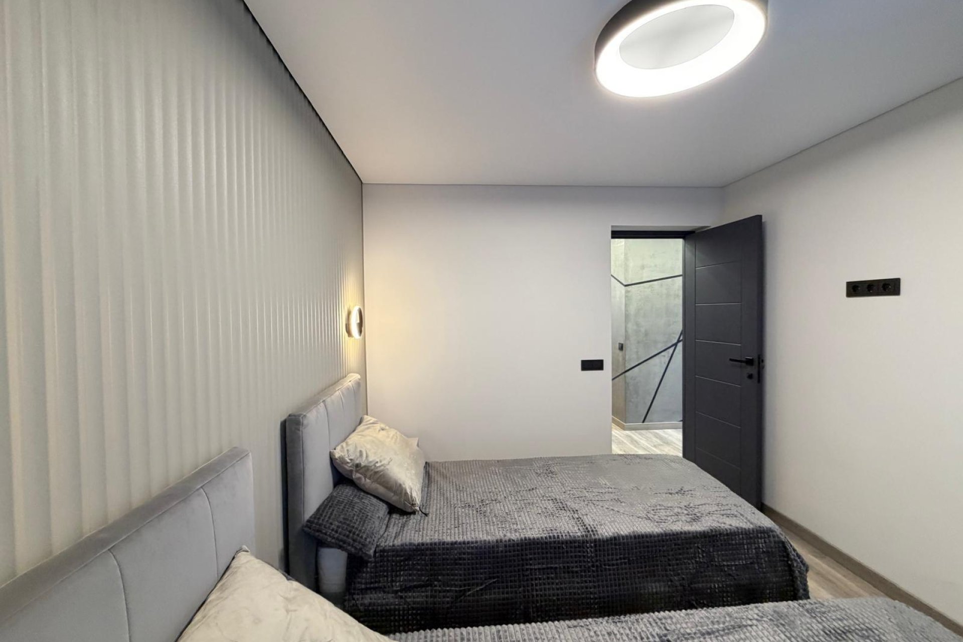 Resale - Villa -
Torrevieja - Punta Prima