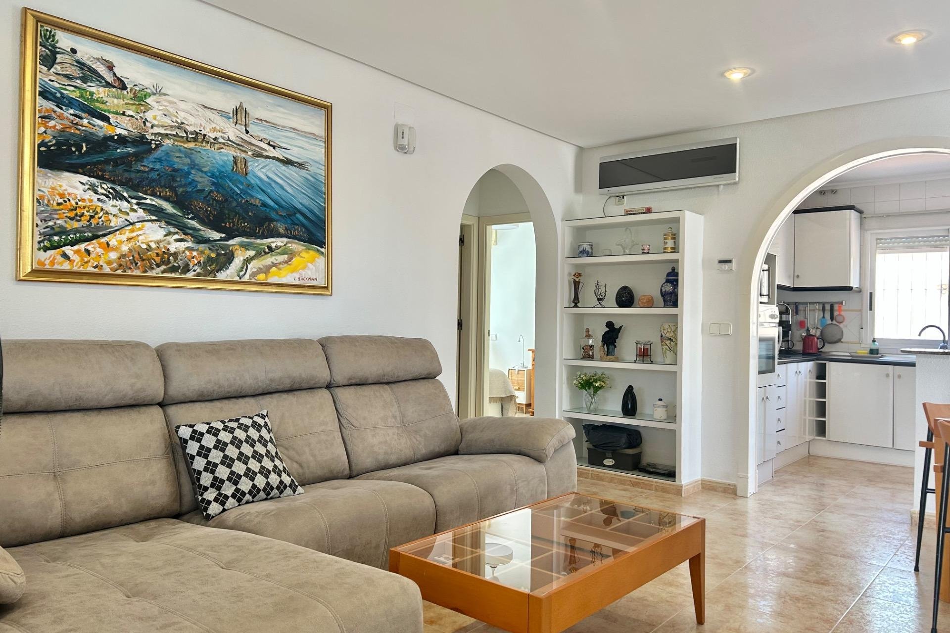 Resale - Villa -
Torrevieja - San Luis