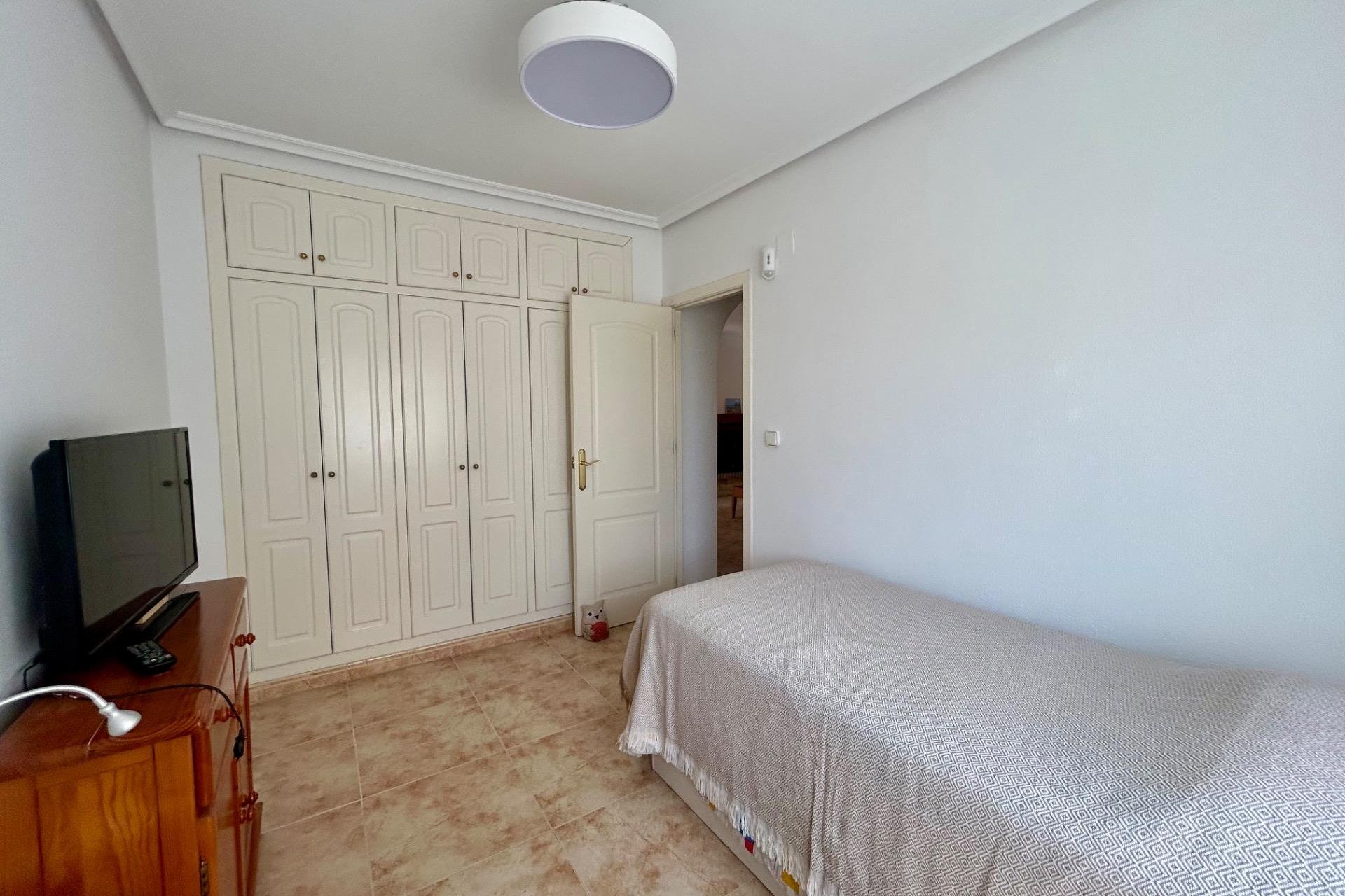 Resale - Villa -
Torrevieja - San Luis