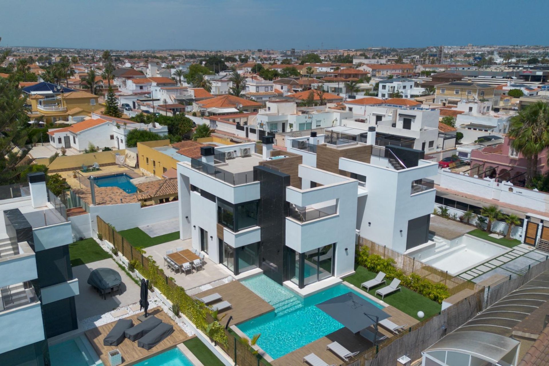 Resale - Villa -
Torrevieja - Torreta Florida
