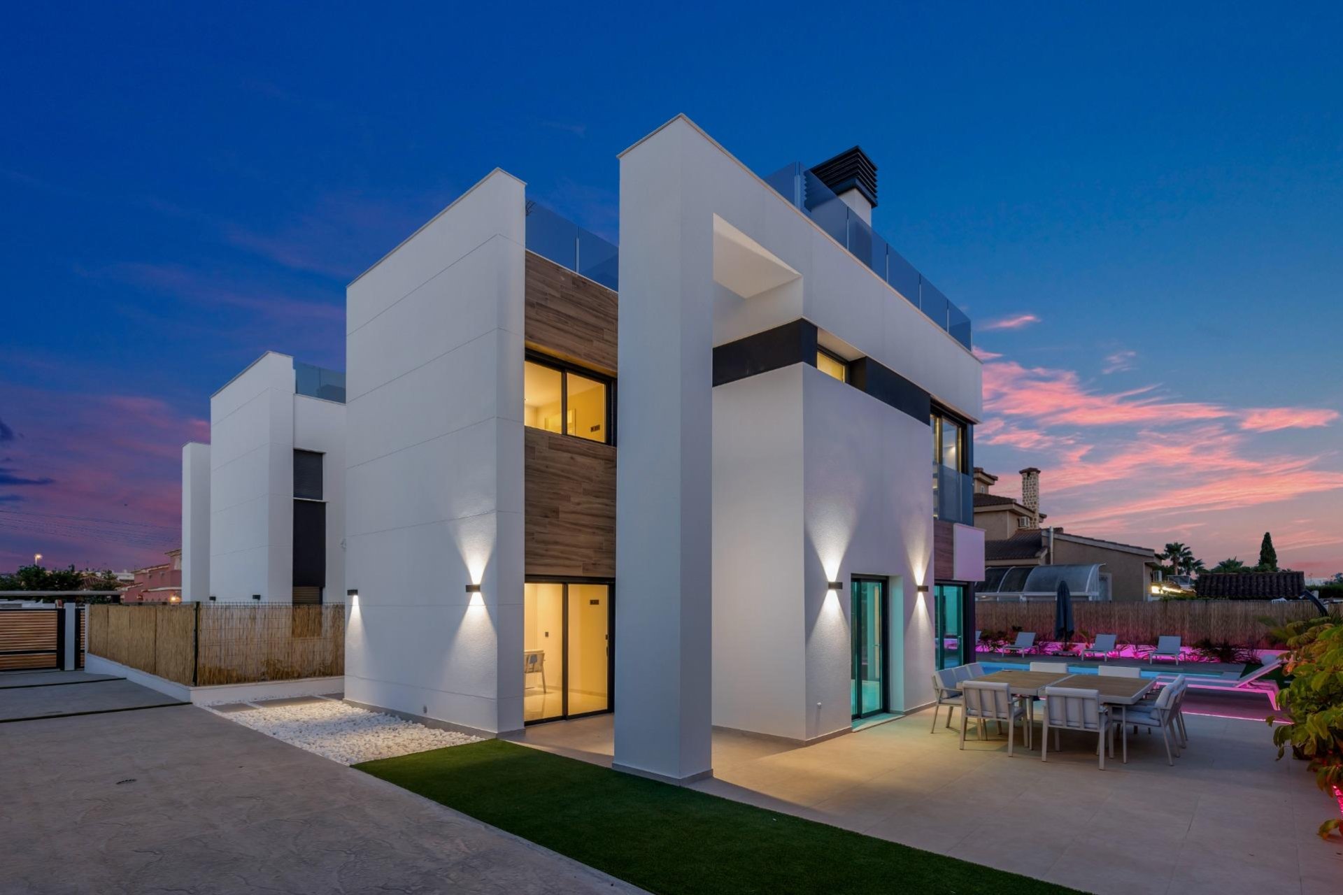 Resale - Villa -
Torrevieja - Torreta Florida