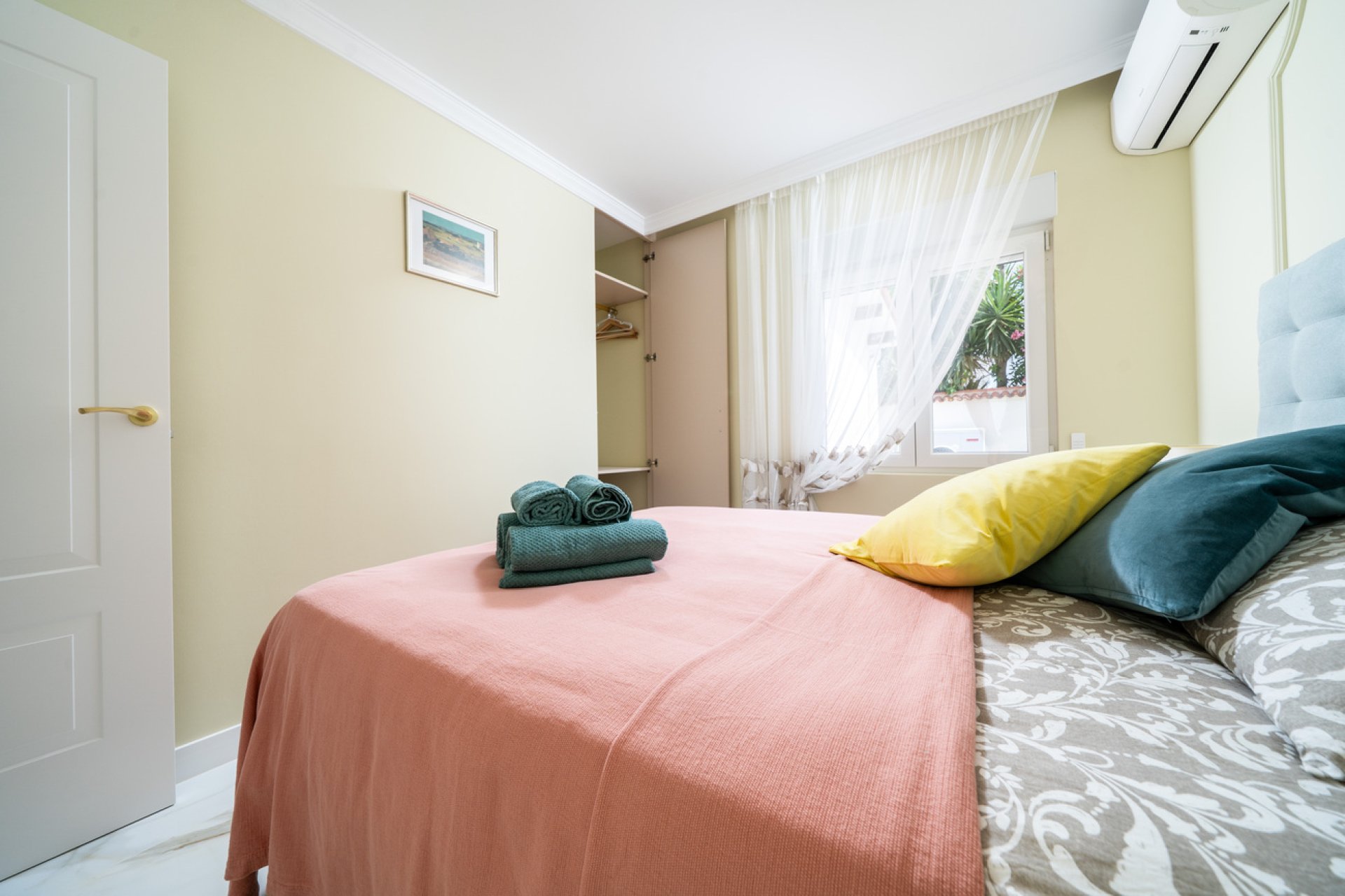 Resale - Villa -
Torrevieja - Torreta