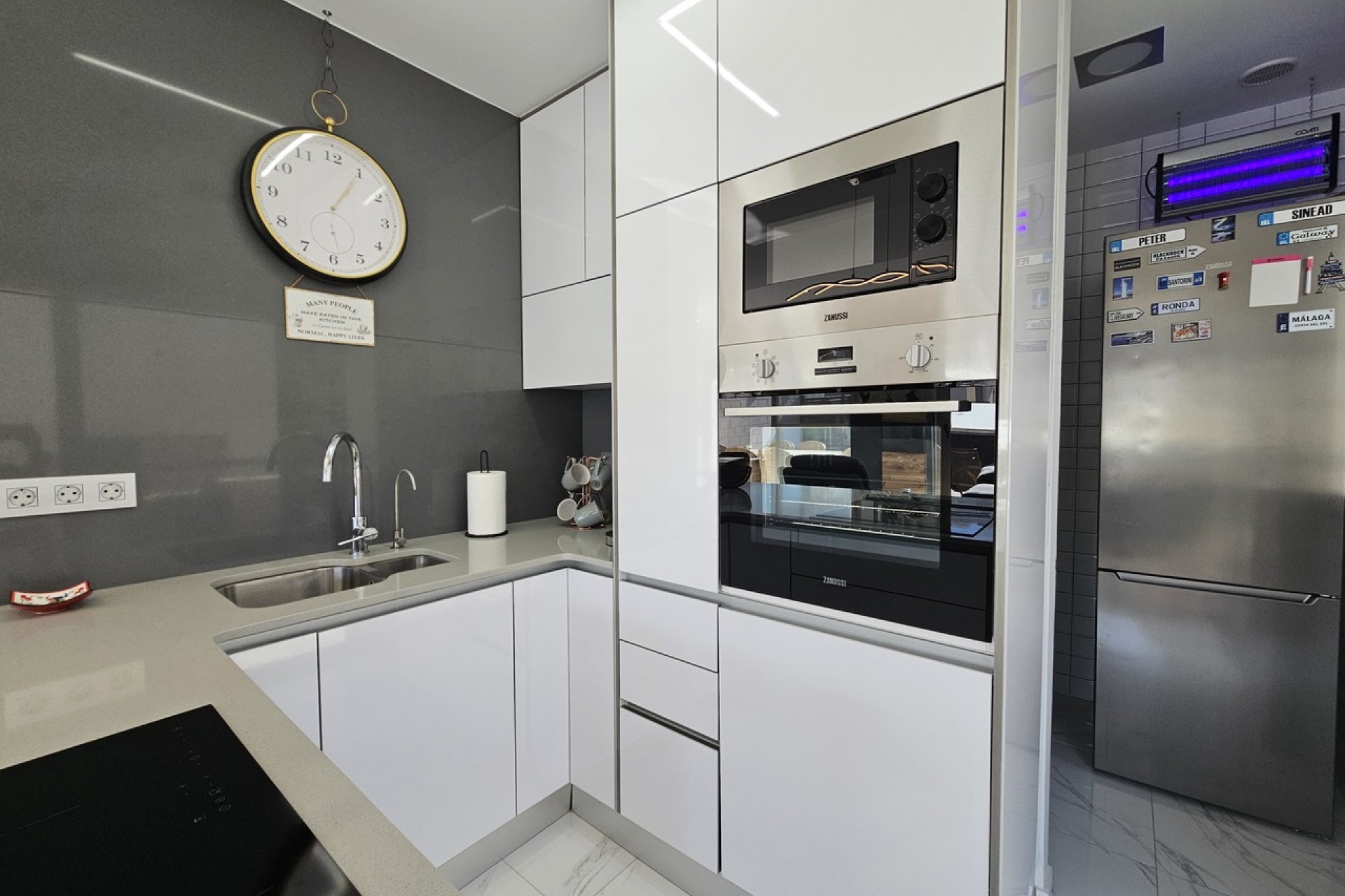 Resale - Villa -
Villamartin - Costa Blanca