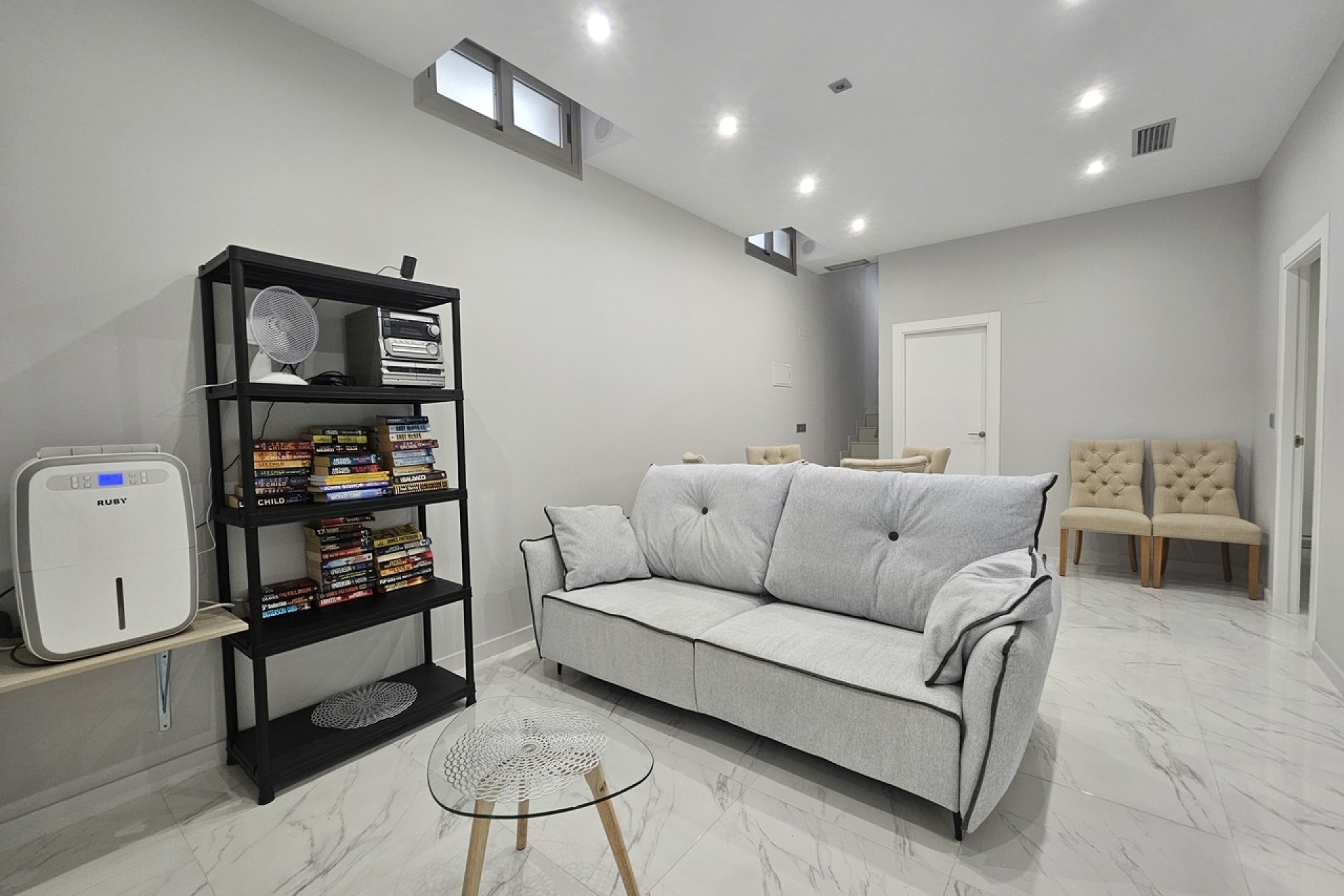 Resale - Villa -
Villamartin - Costa Blanca