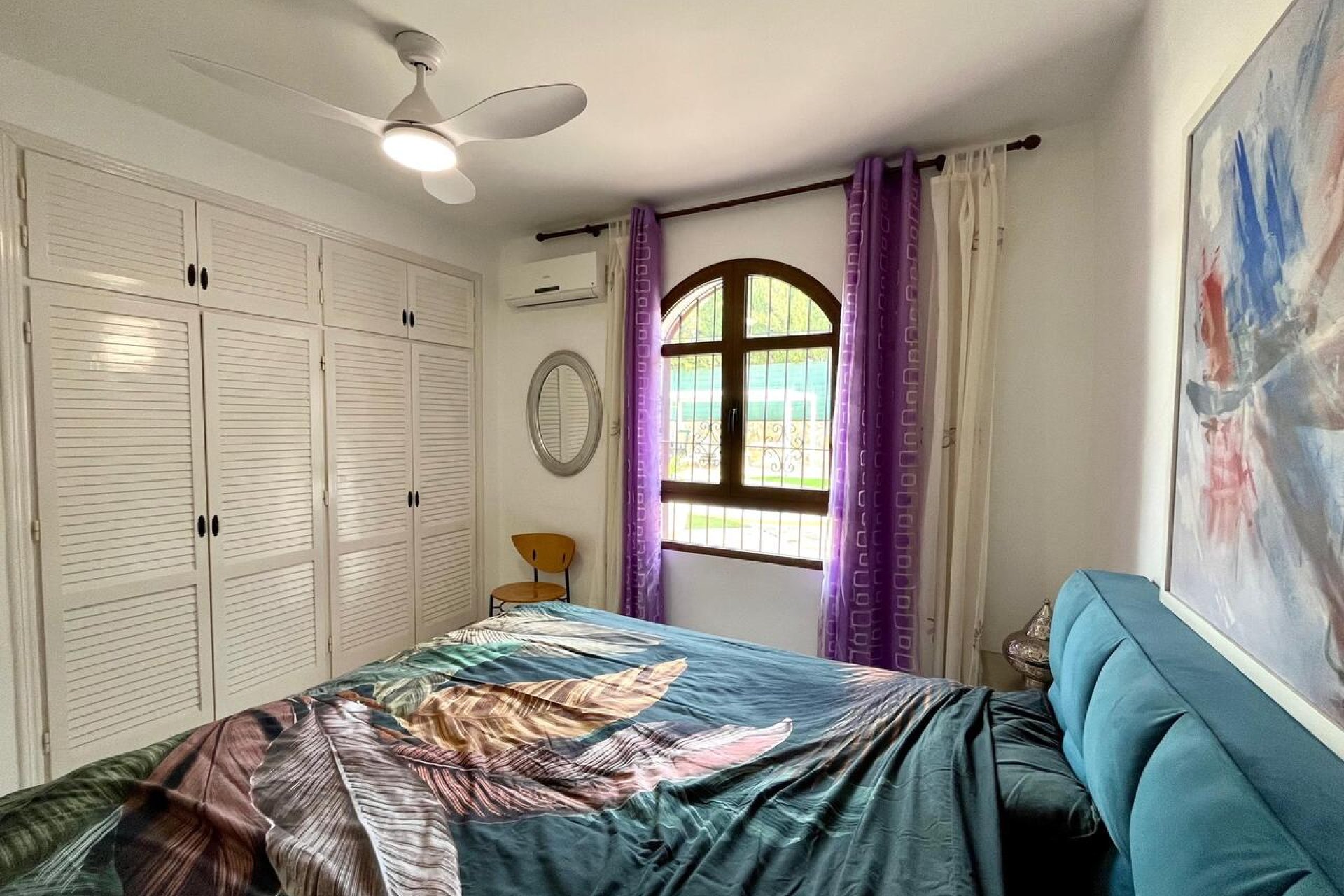 Resale - Villa -
Villamartin - Costa Blanca