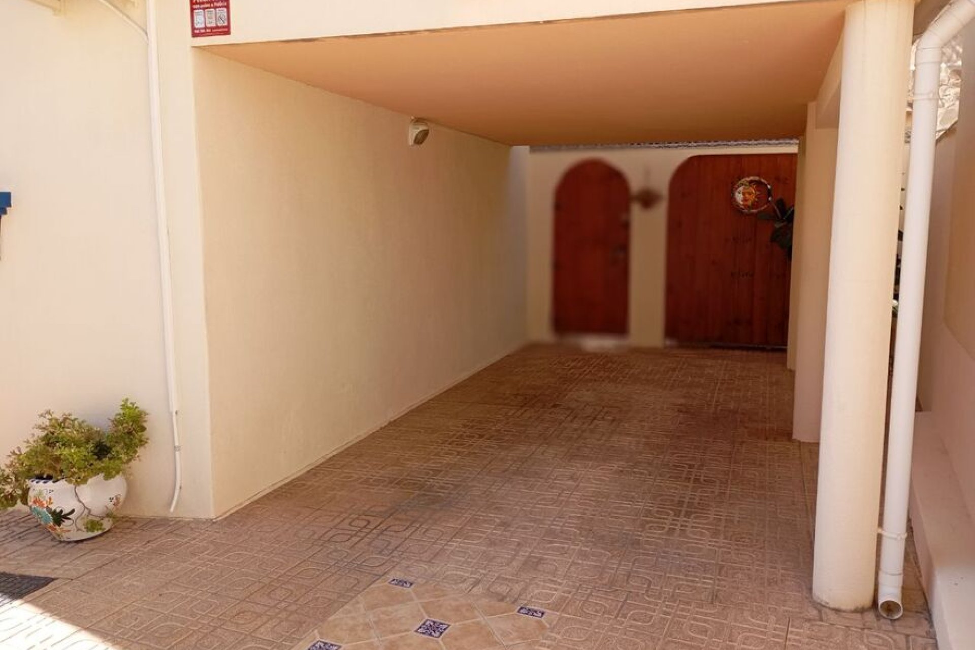 Resale - Villa -
Villamartin - Costa Blanca