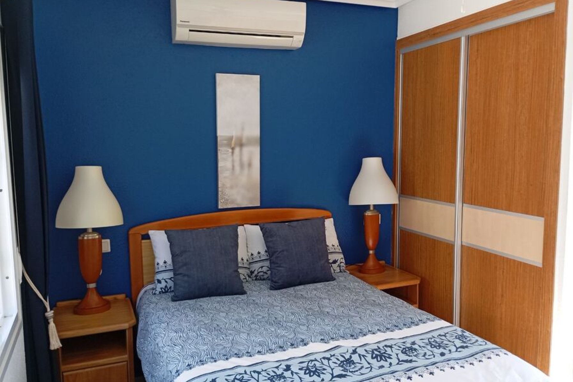 Resale - Villa -
Villamartin - Costa Blanca