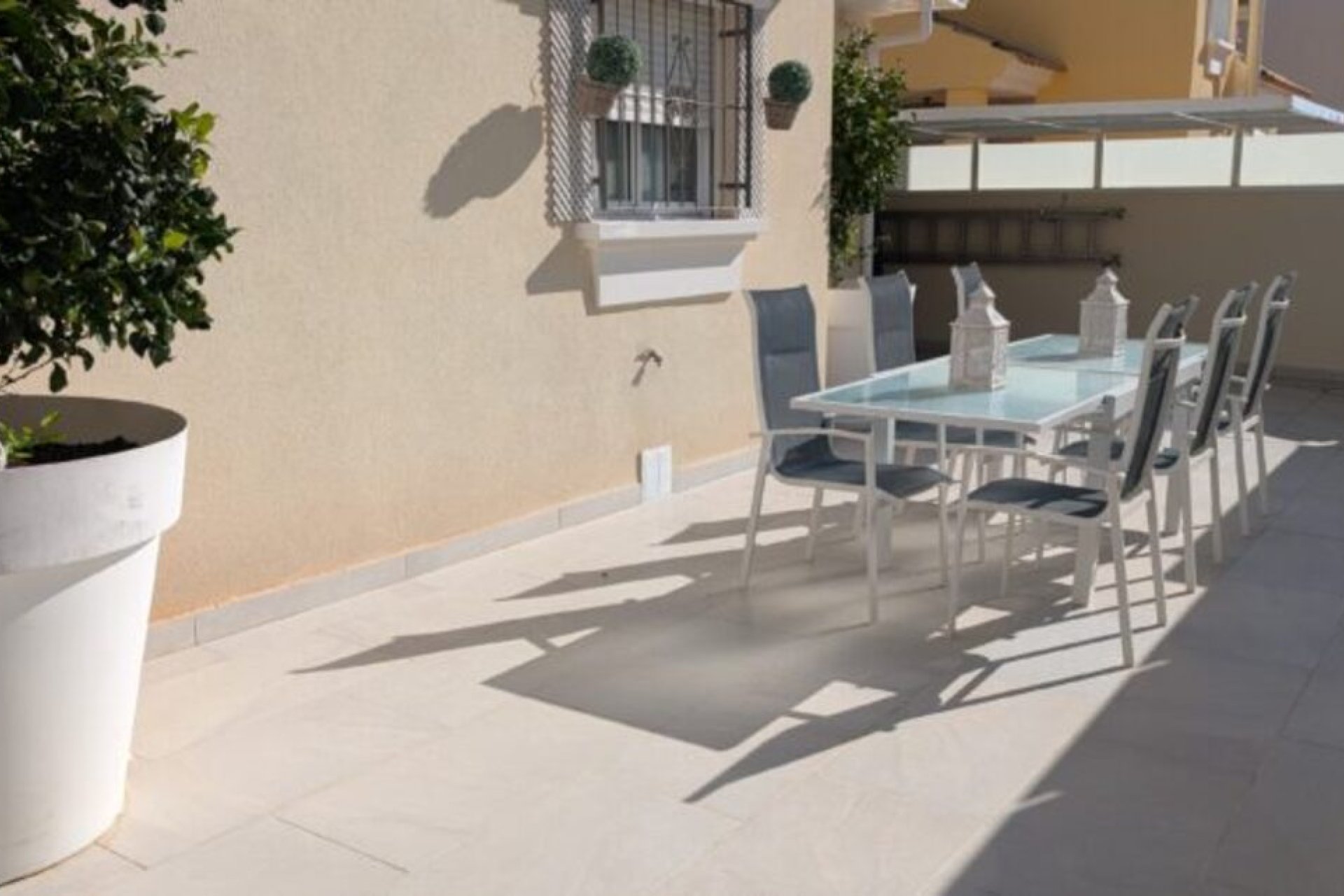Resale - Villa -
Villamartin - Costa Blanca