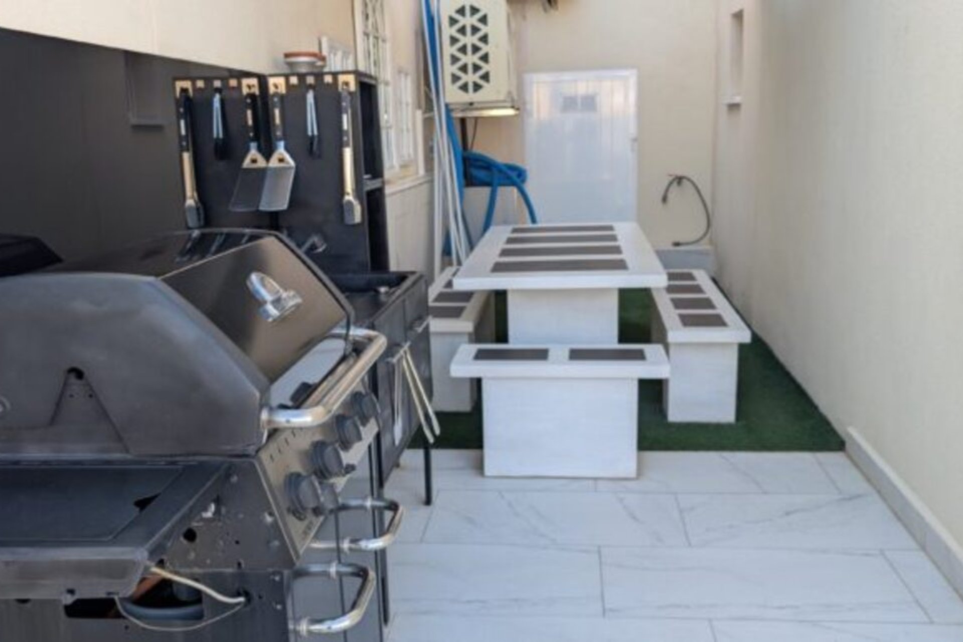 Resale - Villa -
Villamartin - Costa Blanca