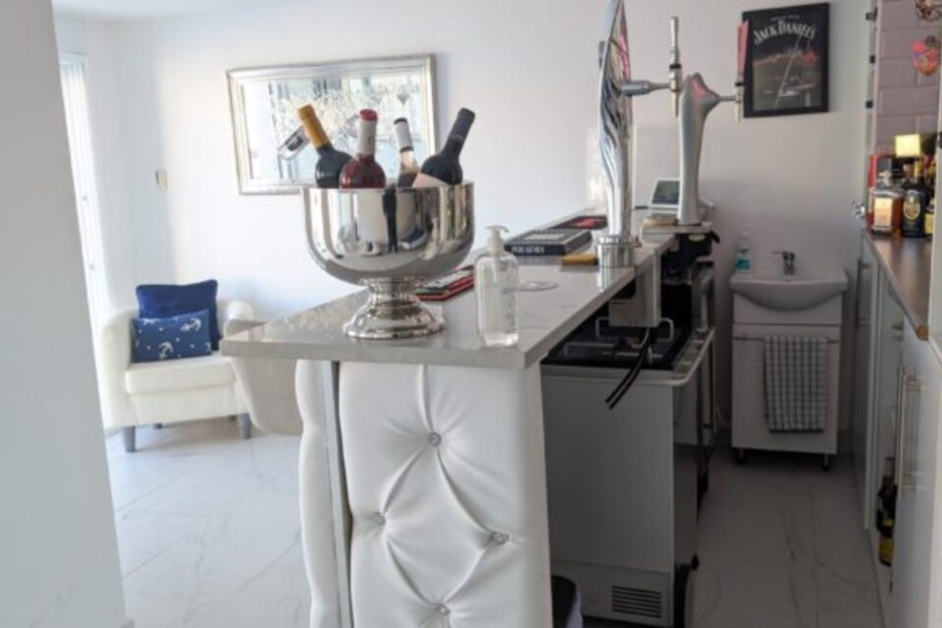 Resale - Villa -
Villamartin - Costa Blanca