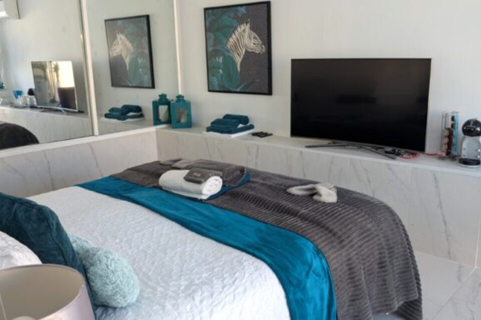 Resale - Villa -
Villamartin - Costa Blanca