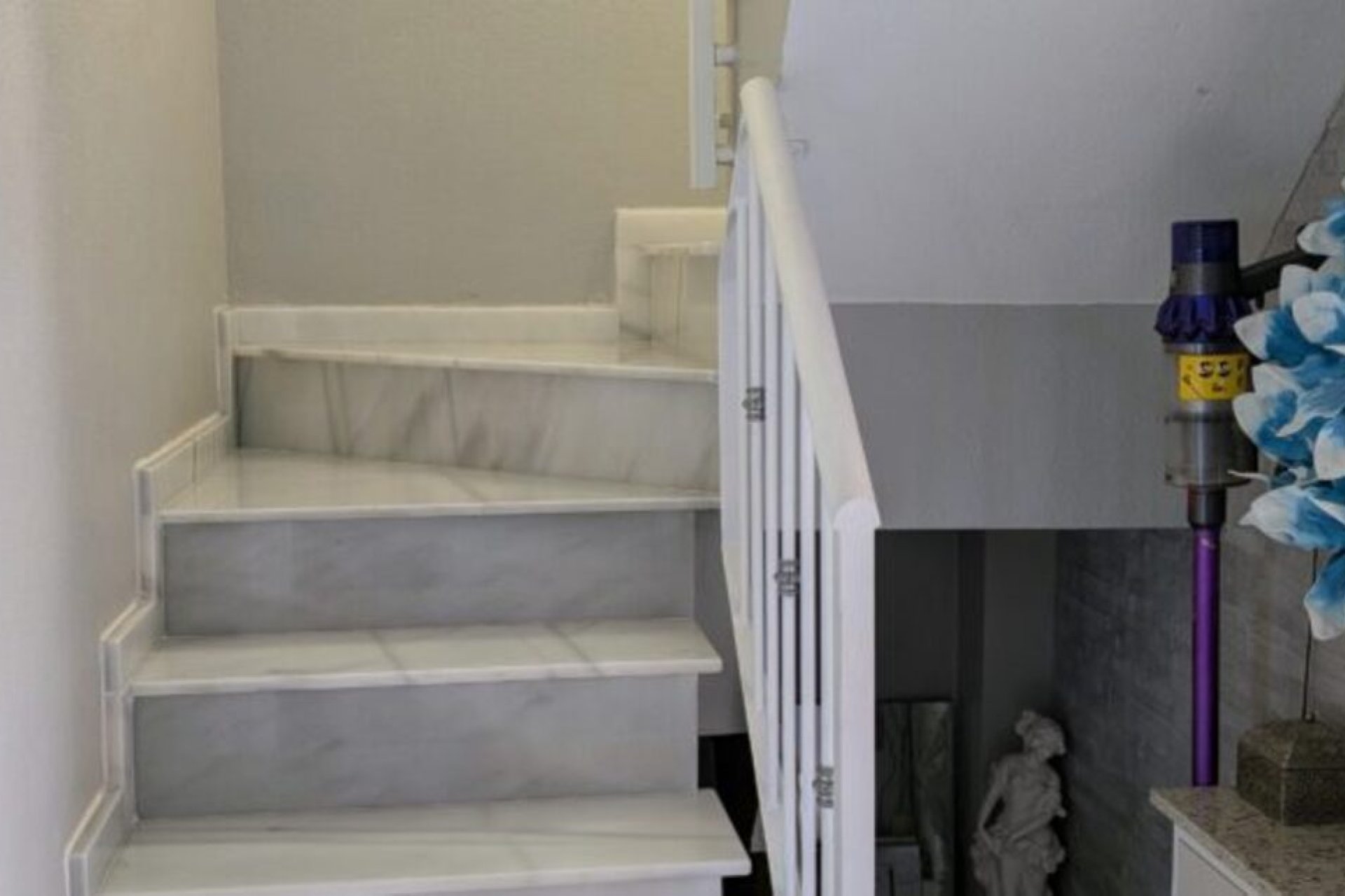 Resale - Villa -
Villamartin - Costa Blanca