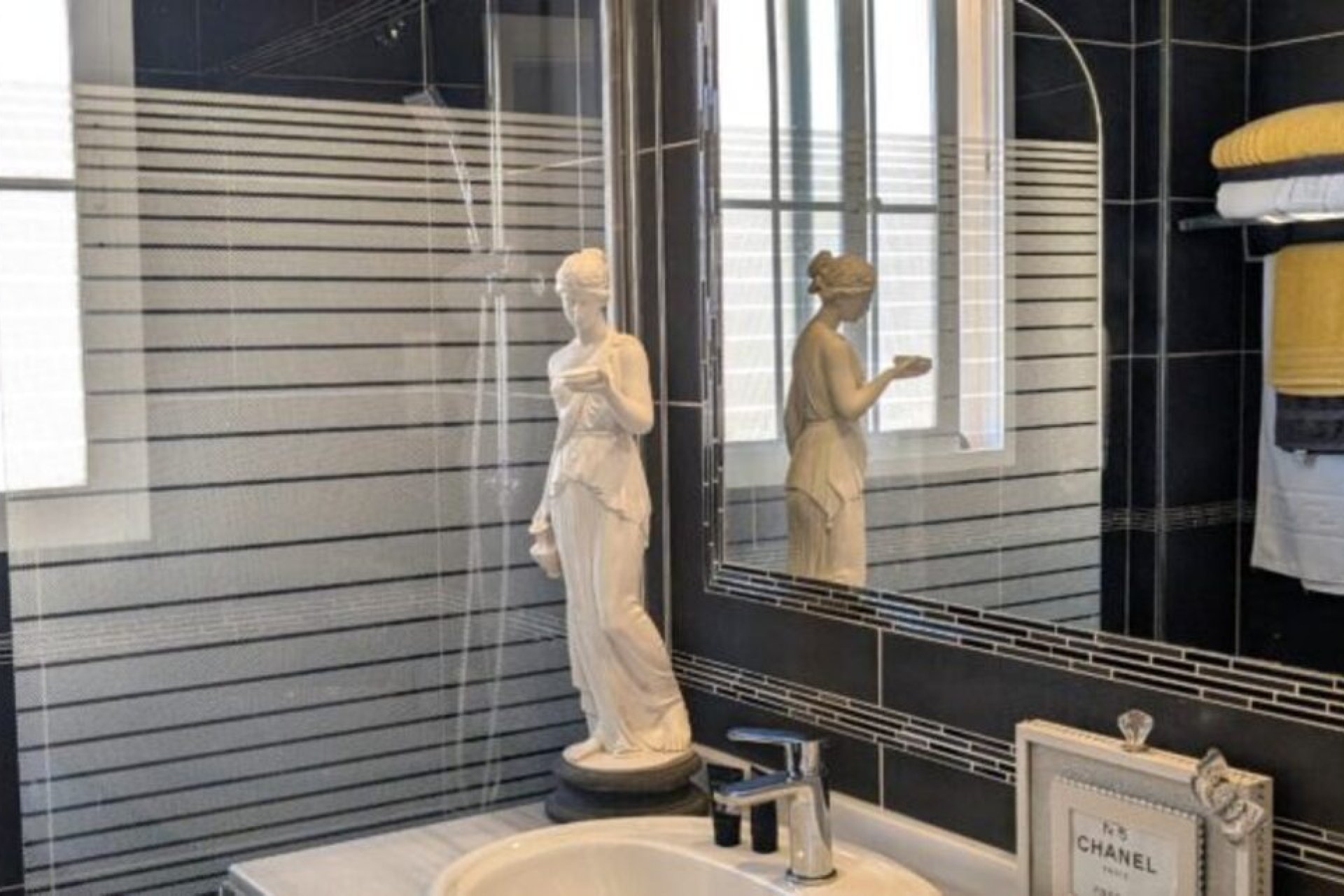 Resale - Villa -
Villamartin - Costa Blanca