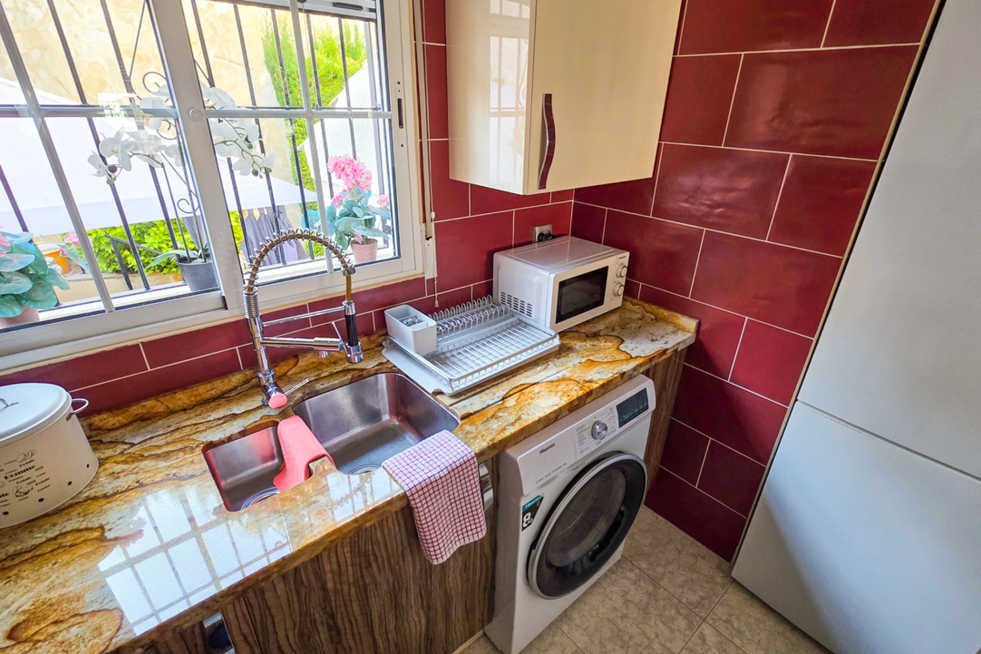 Resale - Villa -
Villamartin - Costa Blanca