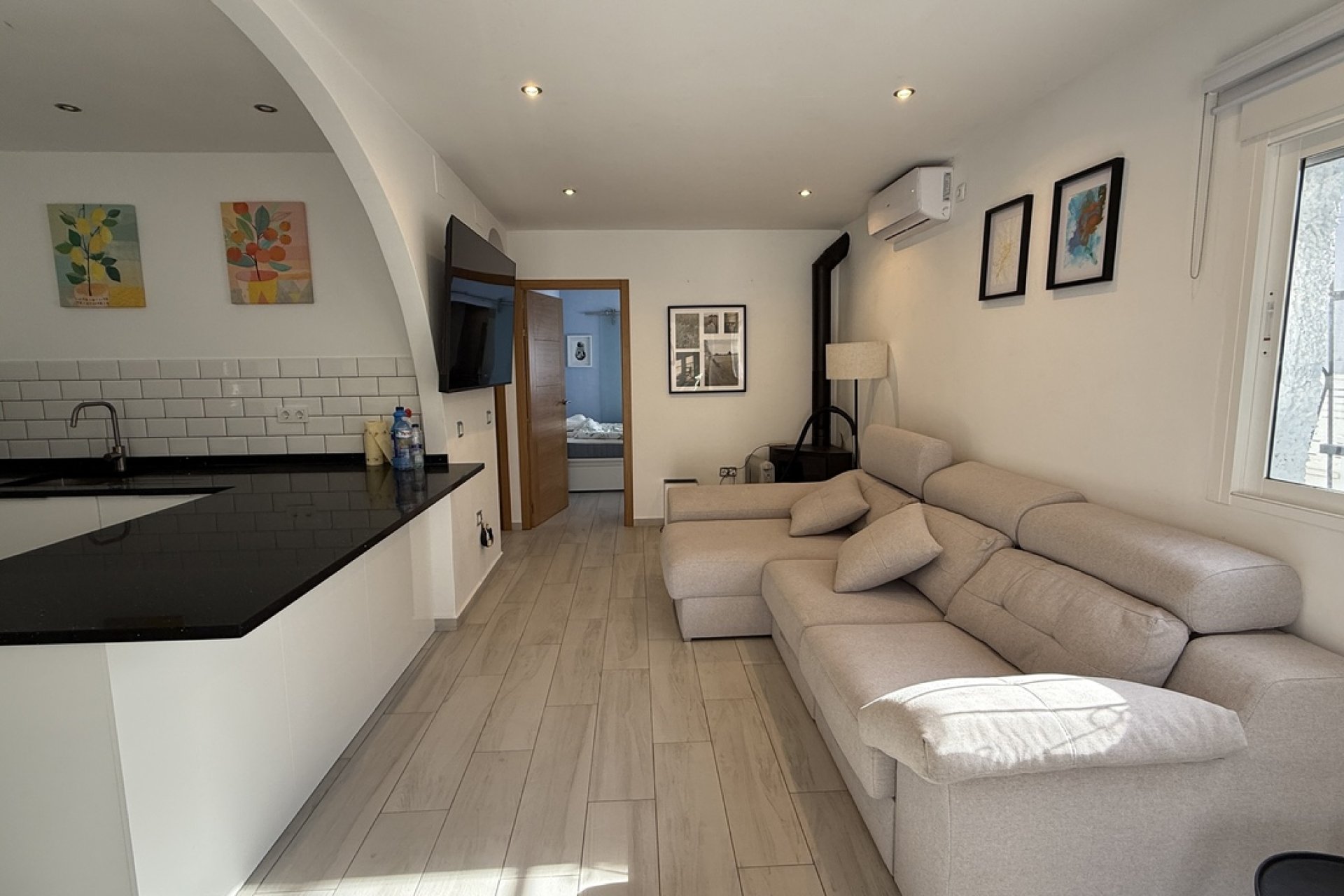 Resale - Villa -
Villamartin - Costa Blanca