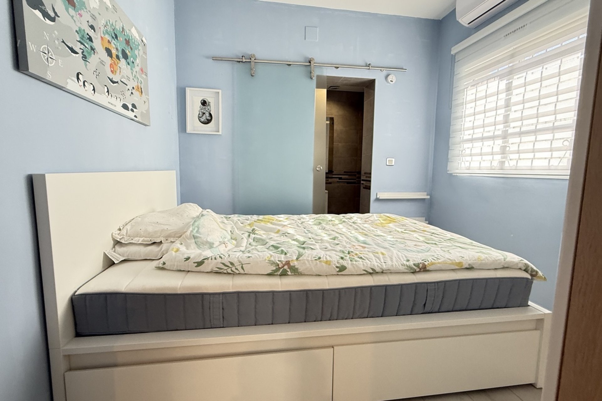 Resale - Villa -
Villamartin - Costa Blanca