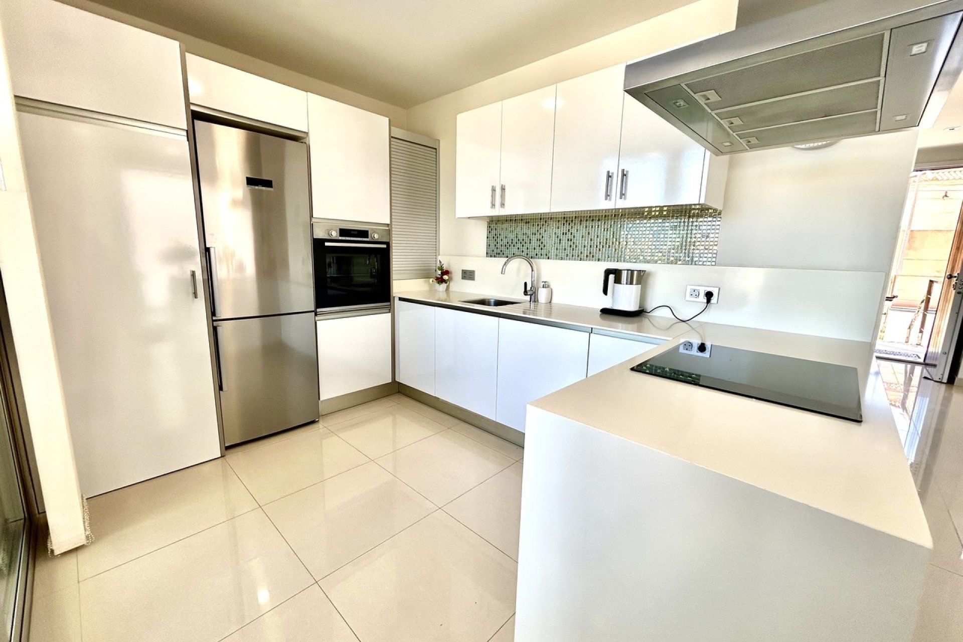 Resale - Villa -
Villamartin - Costa Blanca