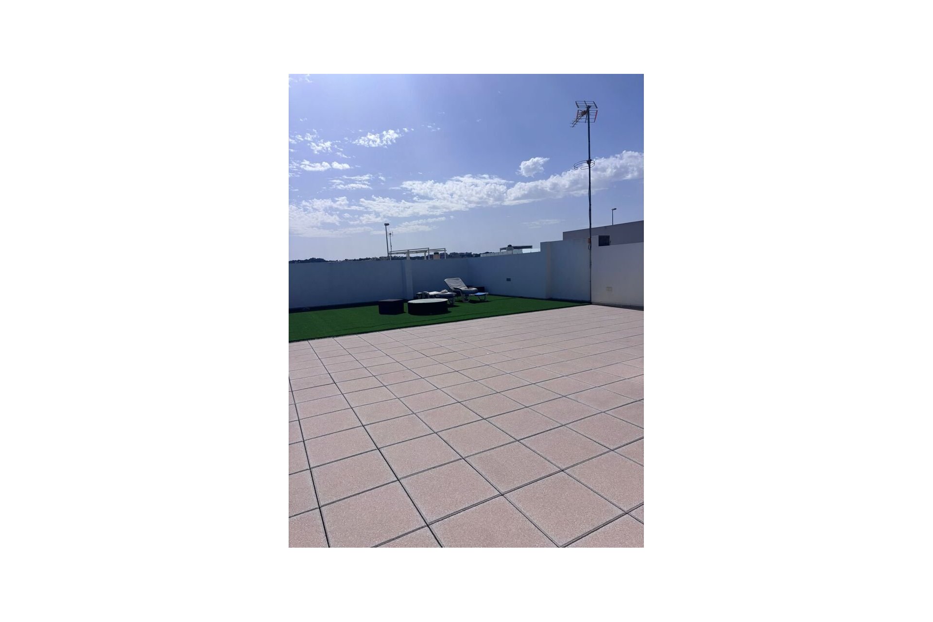 Resale - Villa -
Villamartin - Costa Blanca