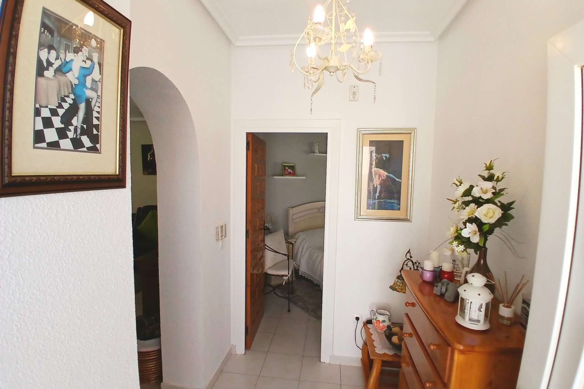 Resale - Villa -
Villamartin - Costa Blanca