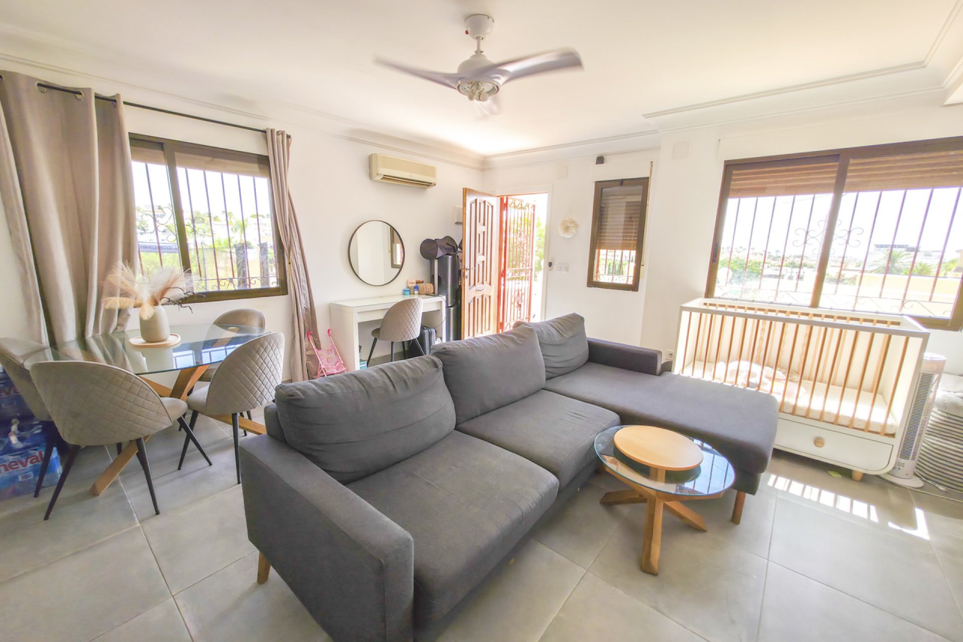 Resale - Villa -
Villamartin - Costa Blanca