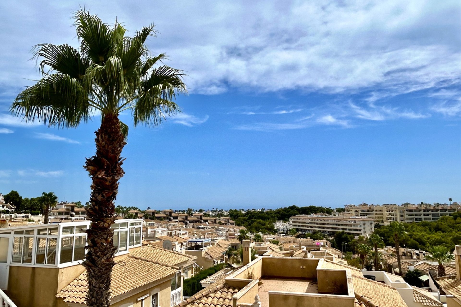 Resale - Villa -
Villamartin - Costa Blanca