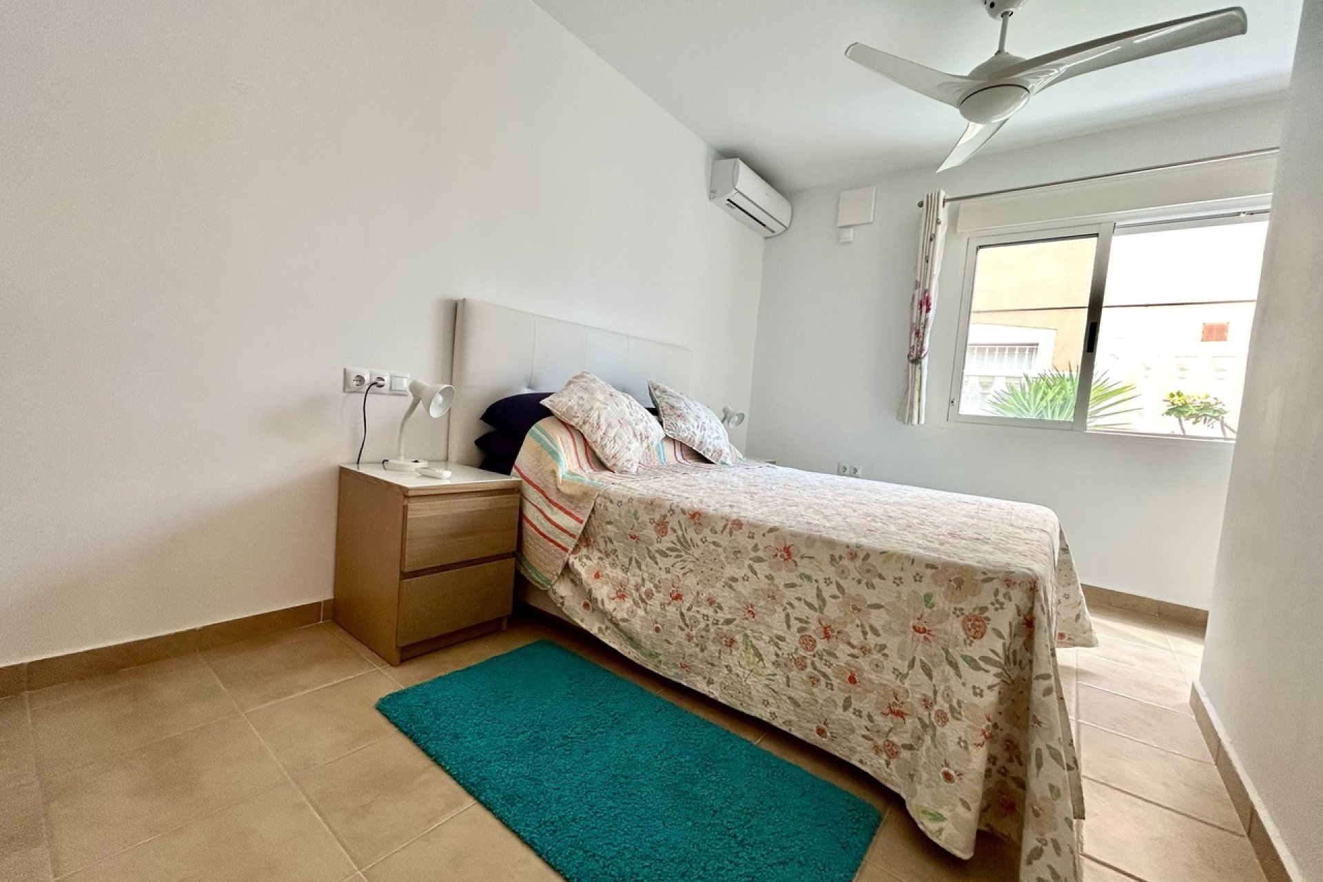 Resale - Villa -
Villamartin - Costa Blanca